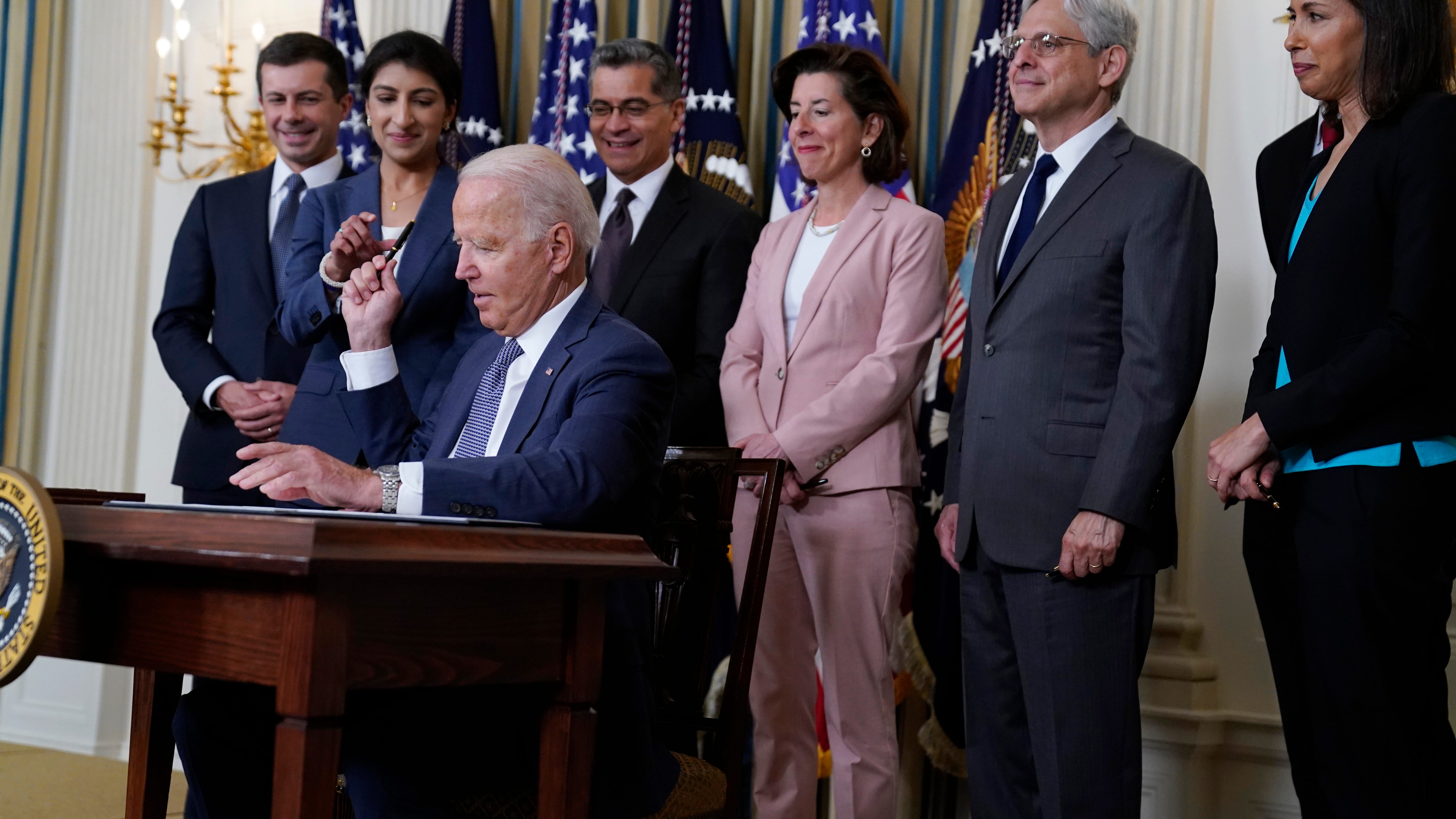 EXCLUSIVE: Biden mileage rule to exceed Obama climate goal