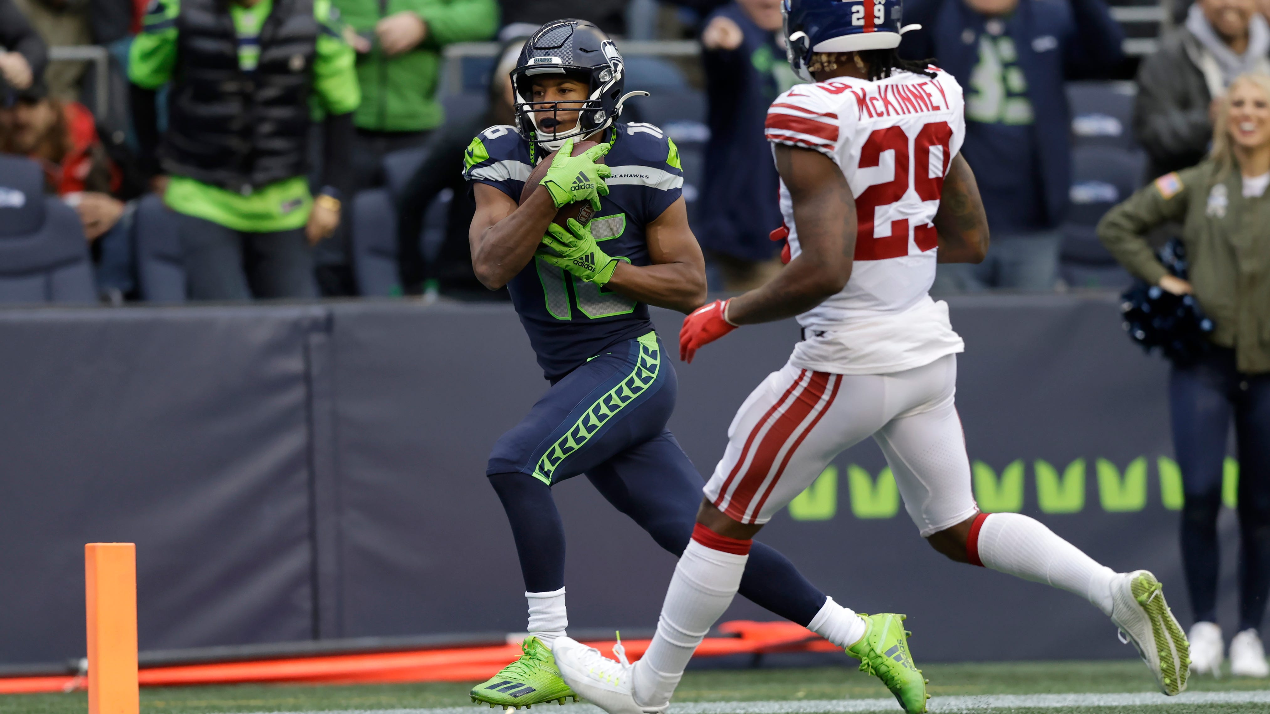 Seahawks topple Giants 27-13 to stay atop NFC West