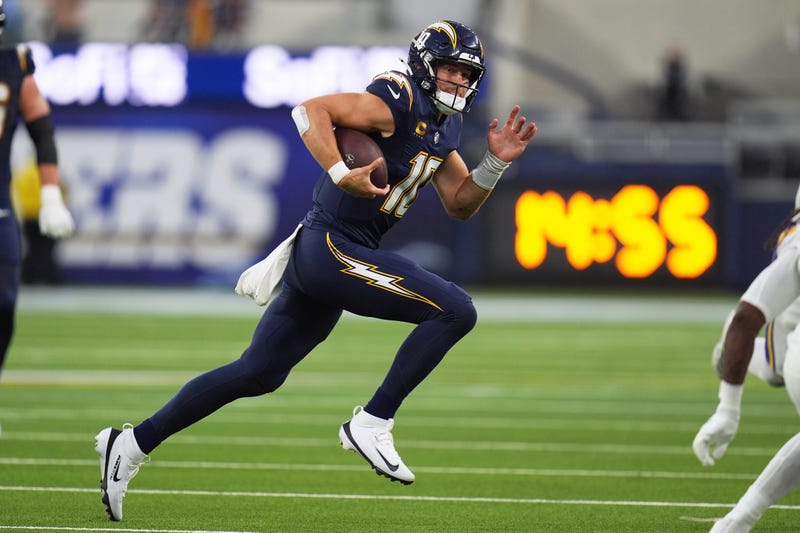 Vikings Chargers Football