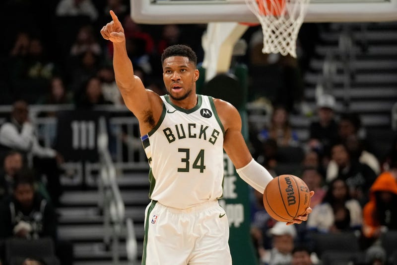 Thunder Bucks Basketball