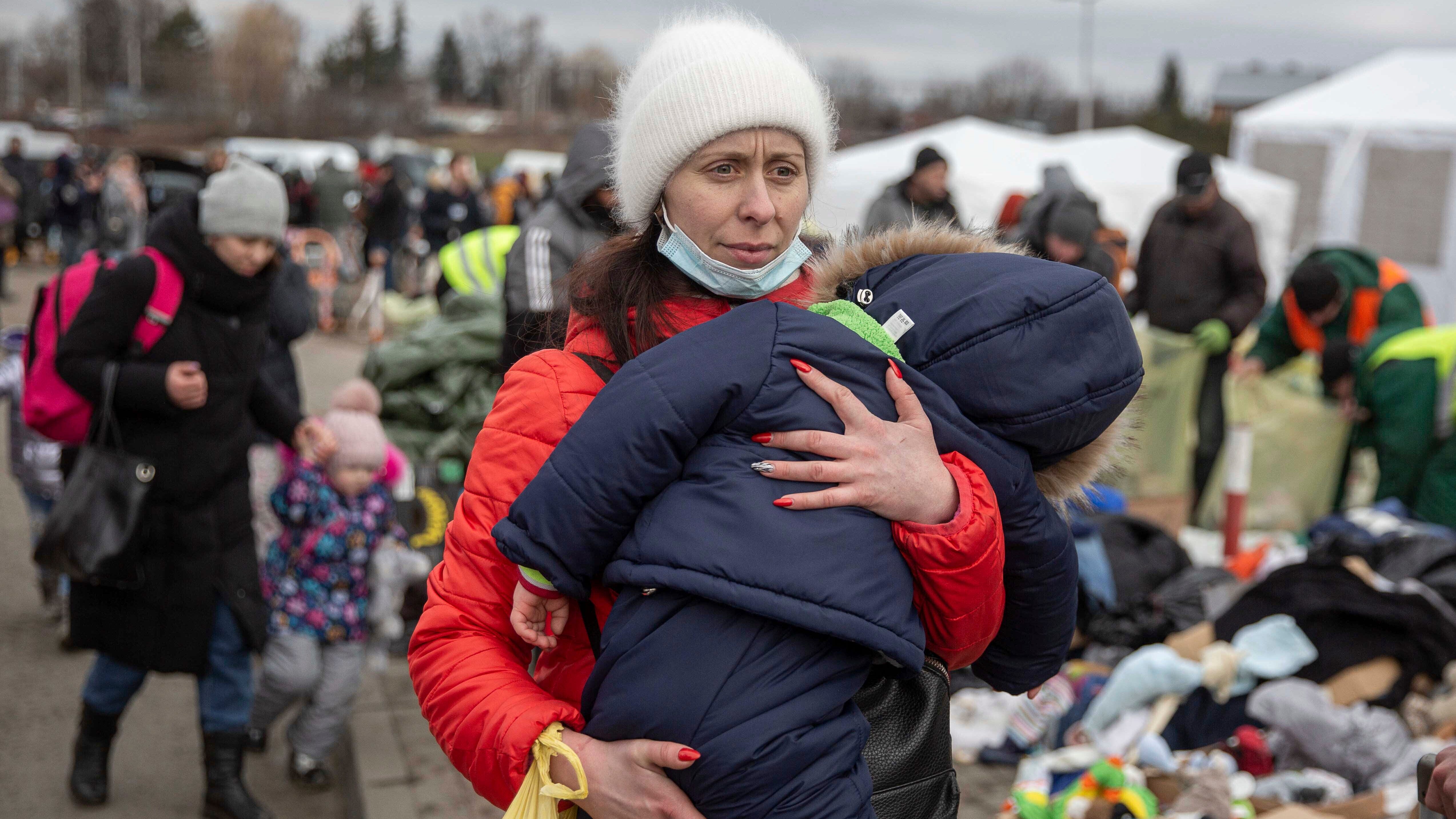 500,000+ refugees flee Ukraine since Russia waged war