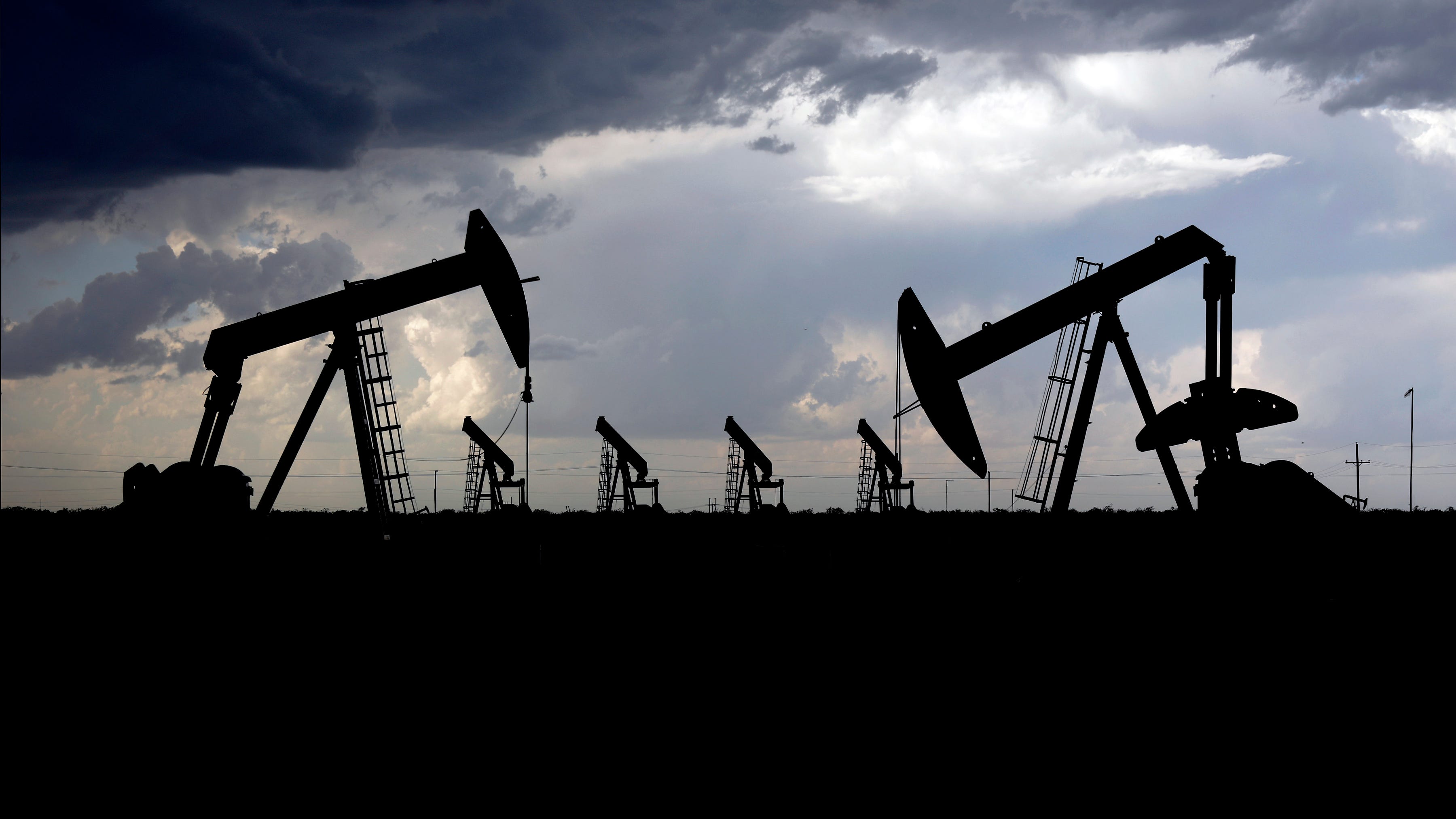 Climate bill's unlikely beneficiary: US oil and gas industry