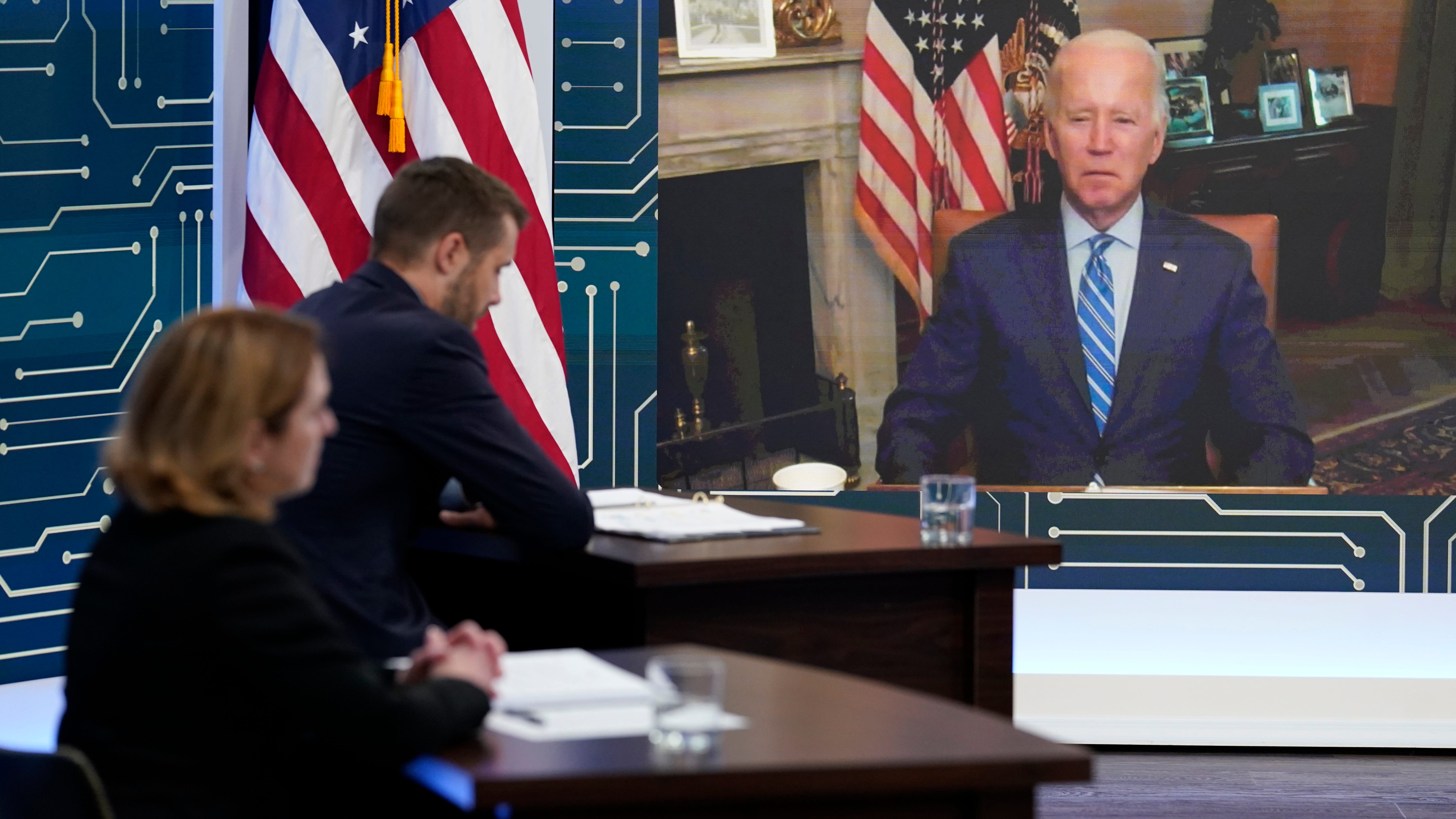 Biden fights talk of recession as key economic report looms