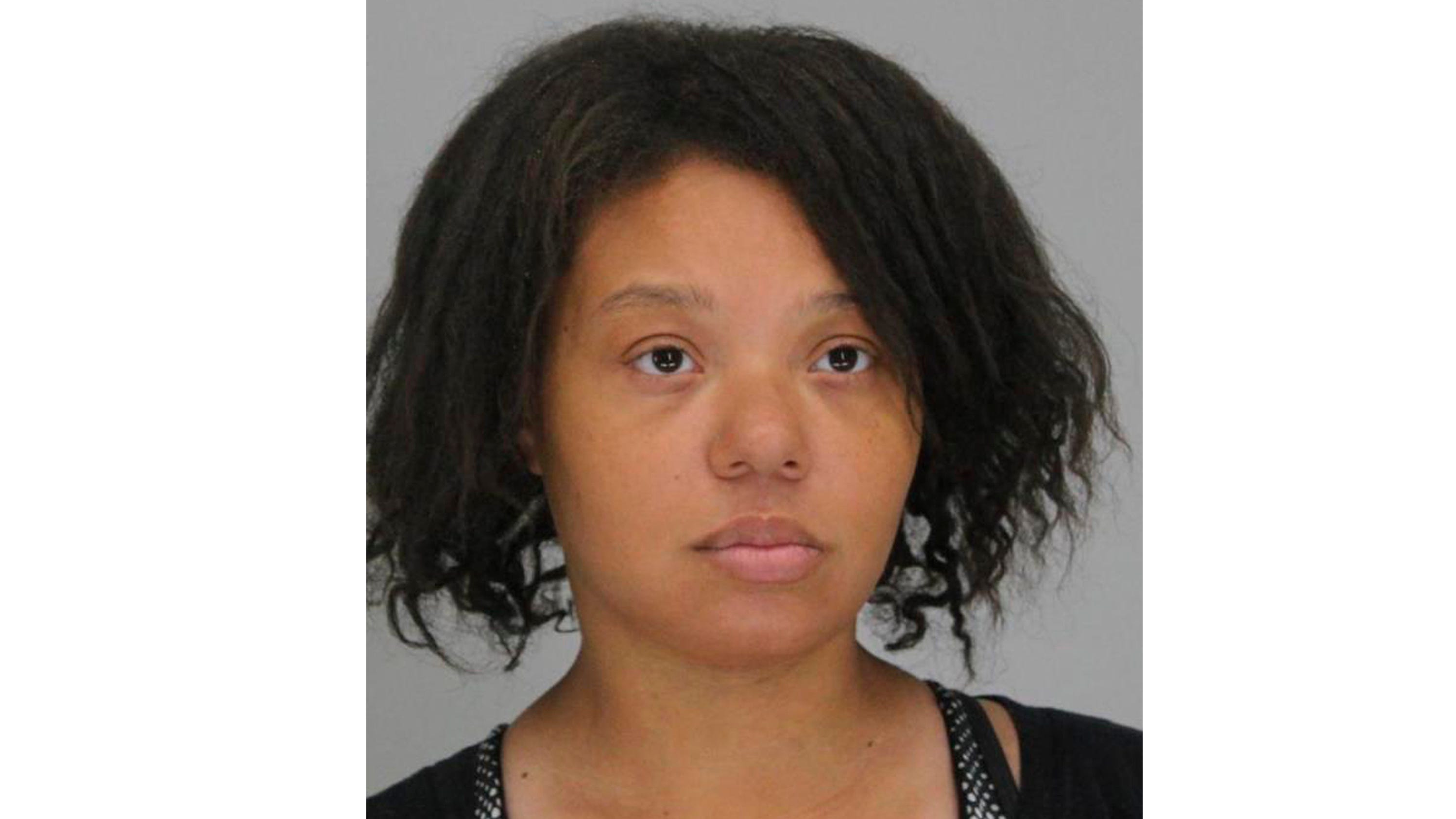Police: Woman who opened fire at Dallas airport shot at cop