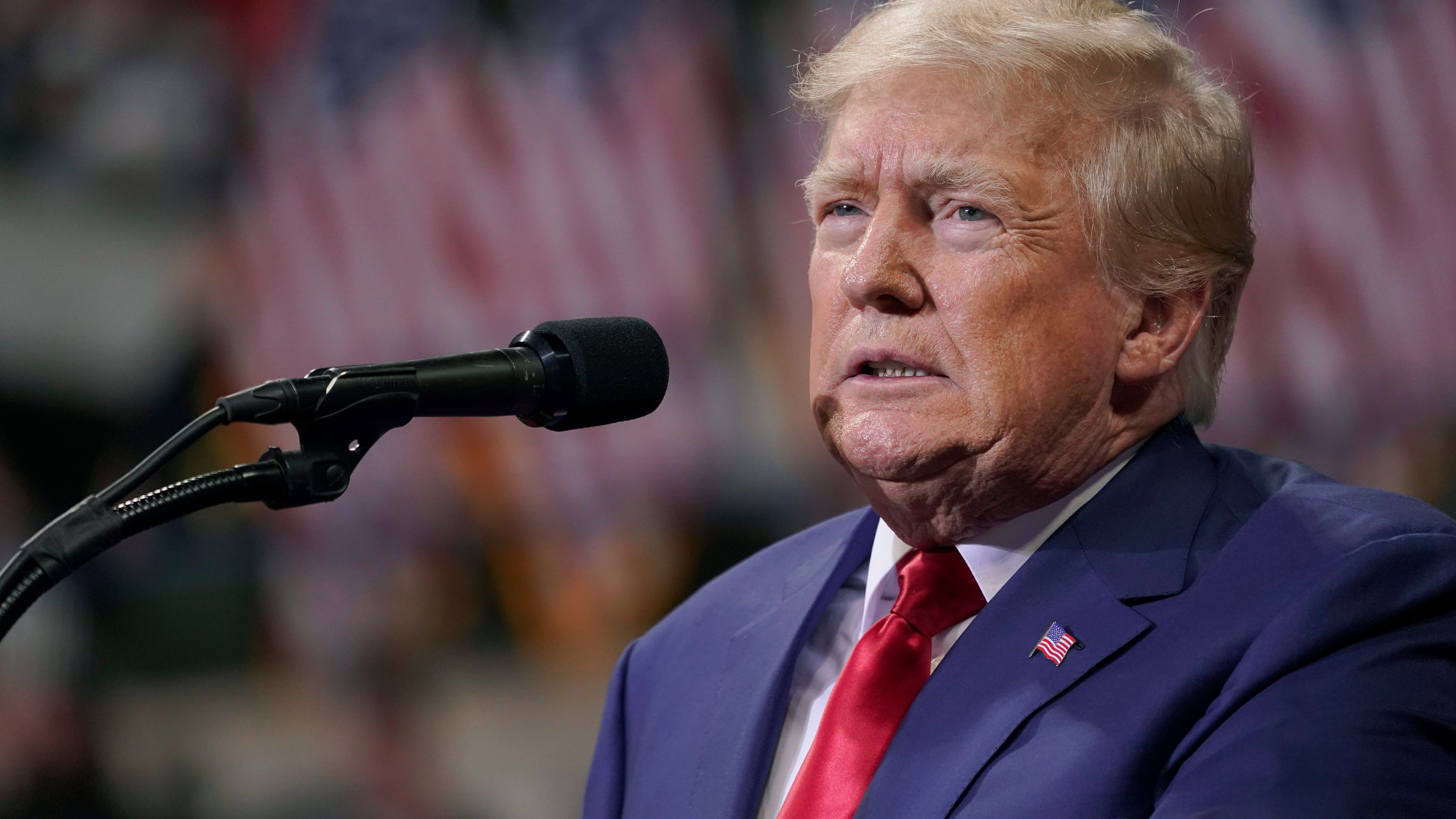 Judge tosses Trump's Russia probe suit against Clinton, FBI