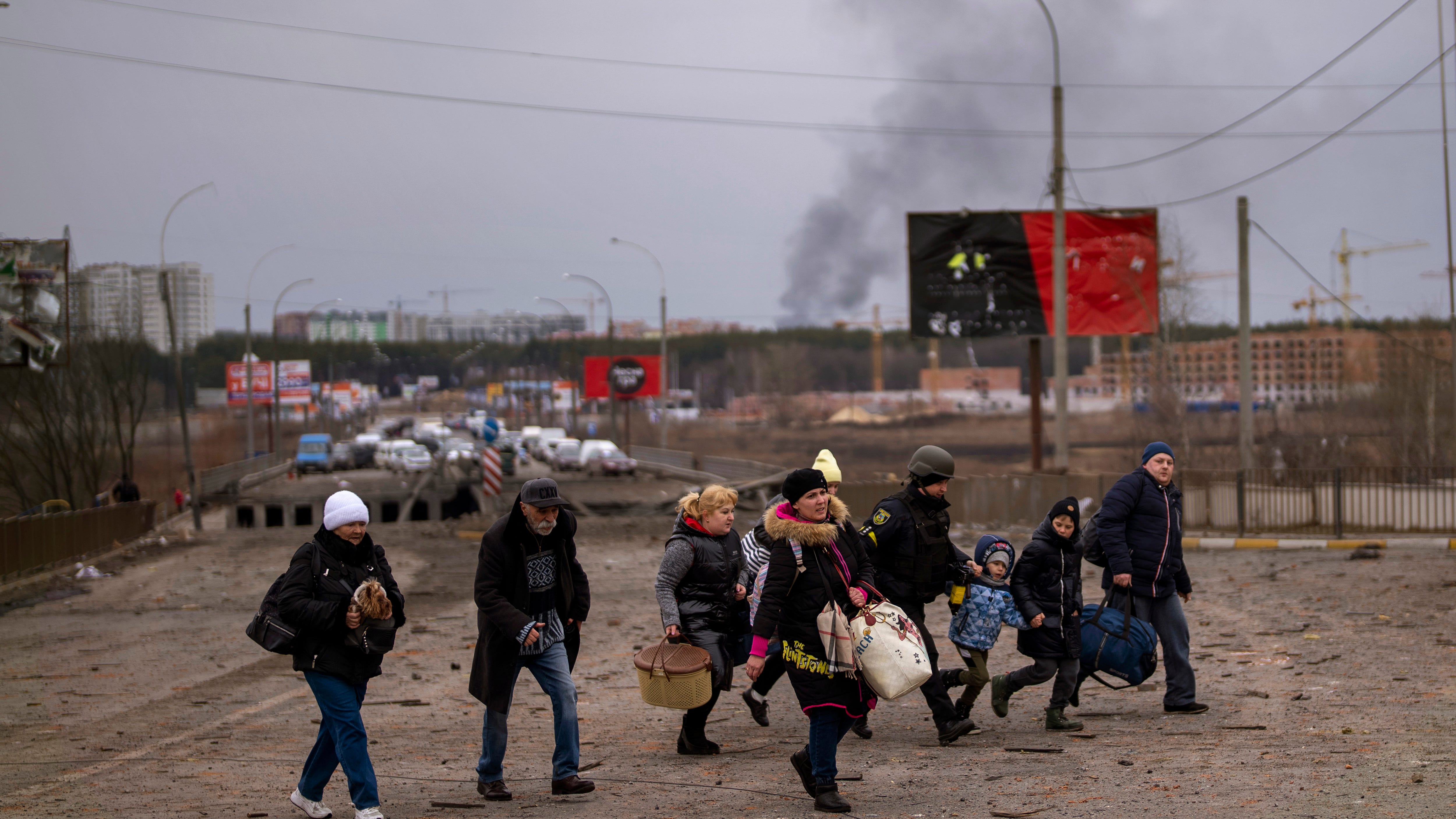 Crisis deepens, Ukraine accuses Moscow of 'medieval' tactics