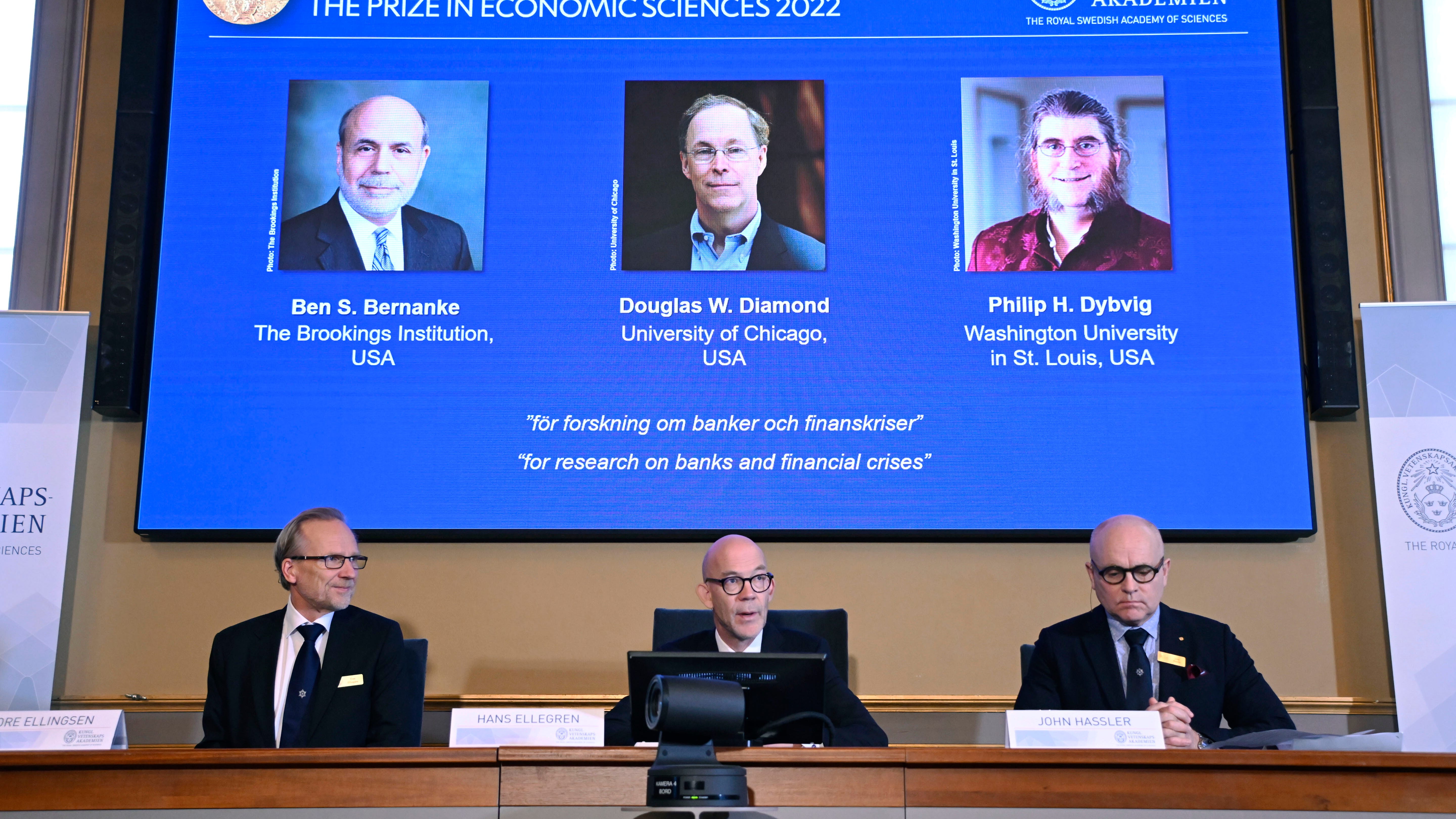 Former Fed Chair Bernanke shares Nobel for research on banks