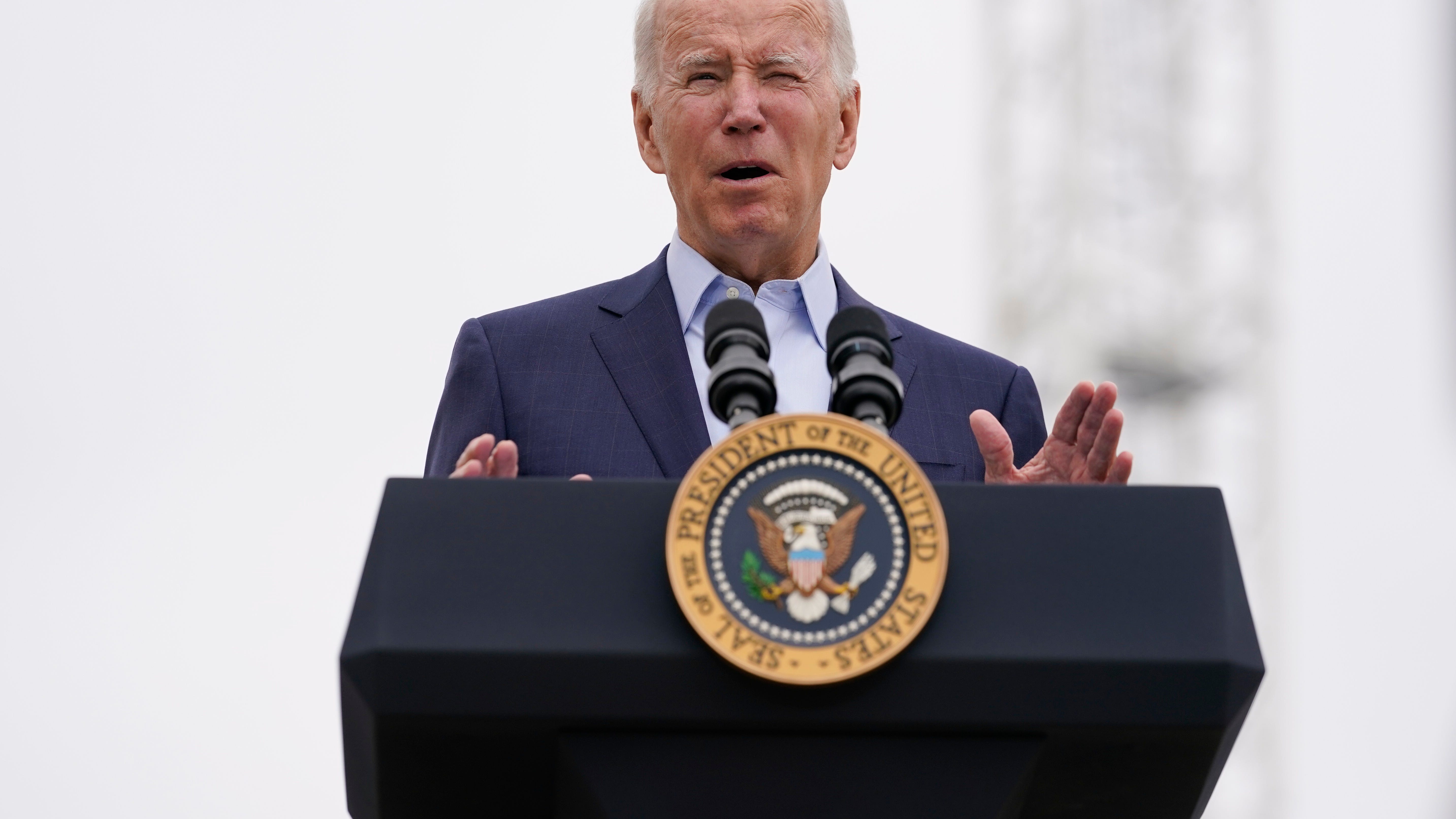 Biden pushing lower prescription drug costs in midterm press