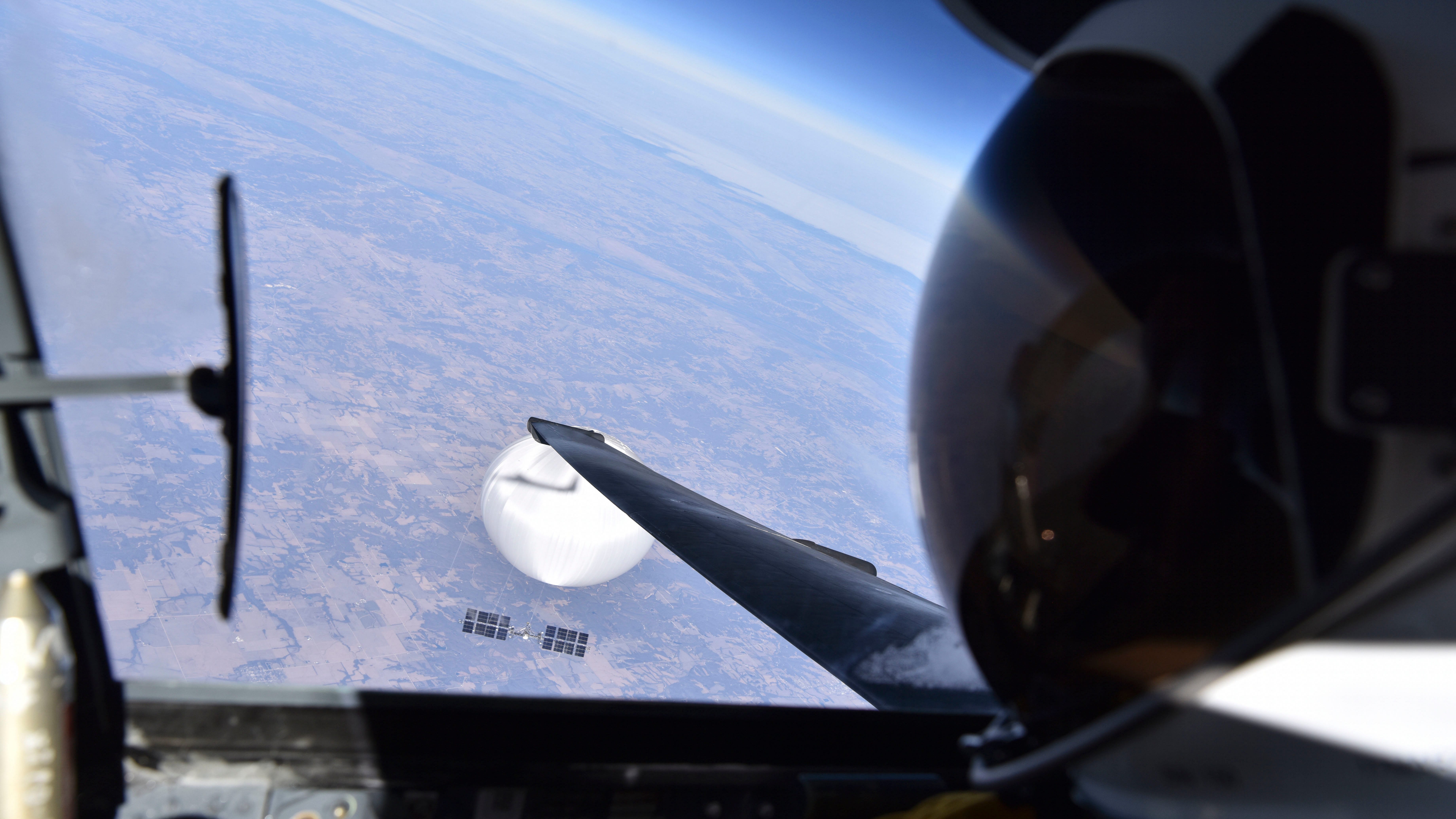 Pentagon releases pilot's close-up photo of Chinese balloon