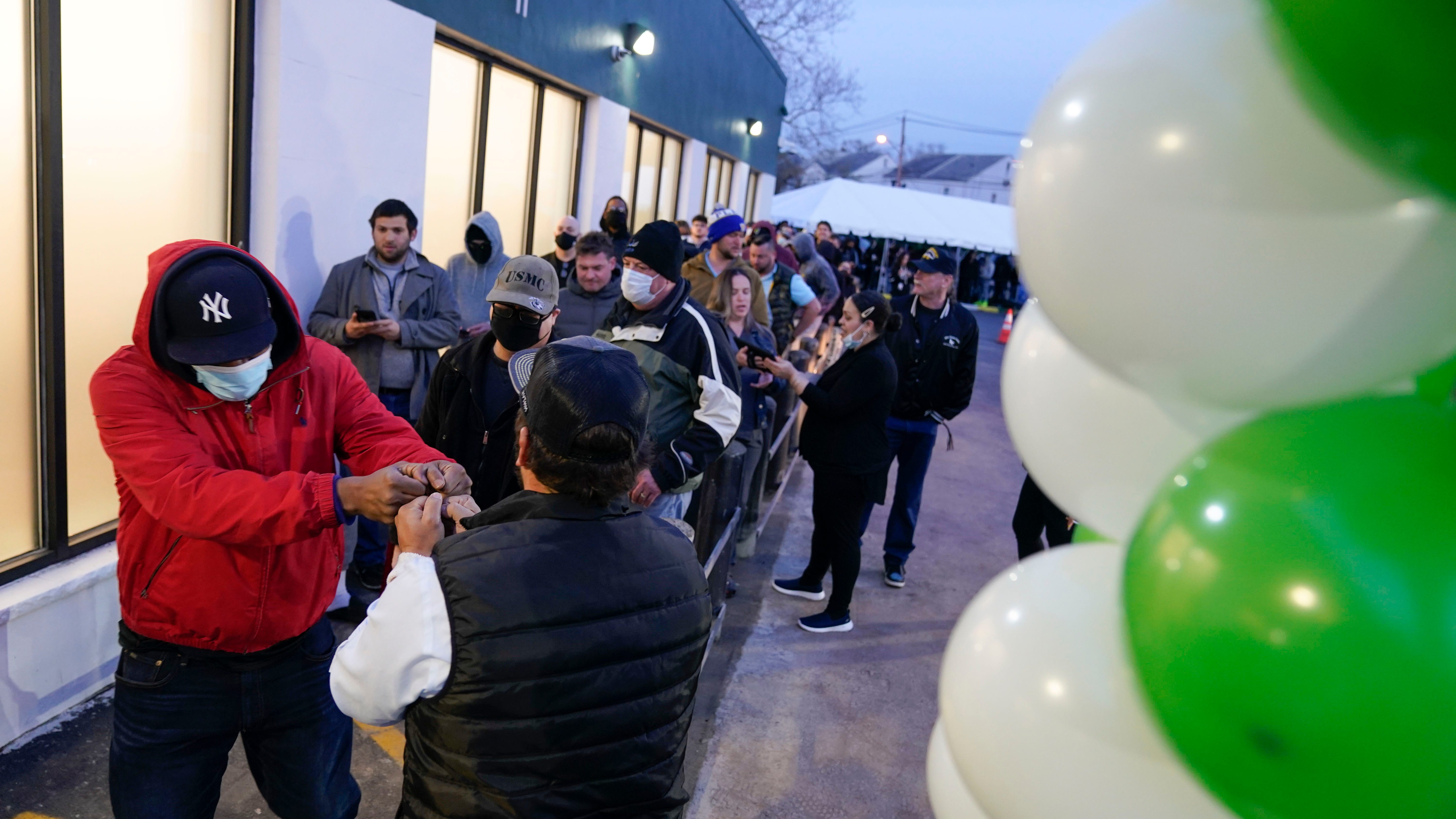 'Amazing': Cannabis sales in New Jersey bring excited buyers