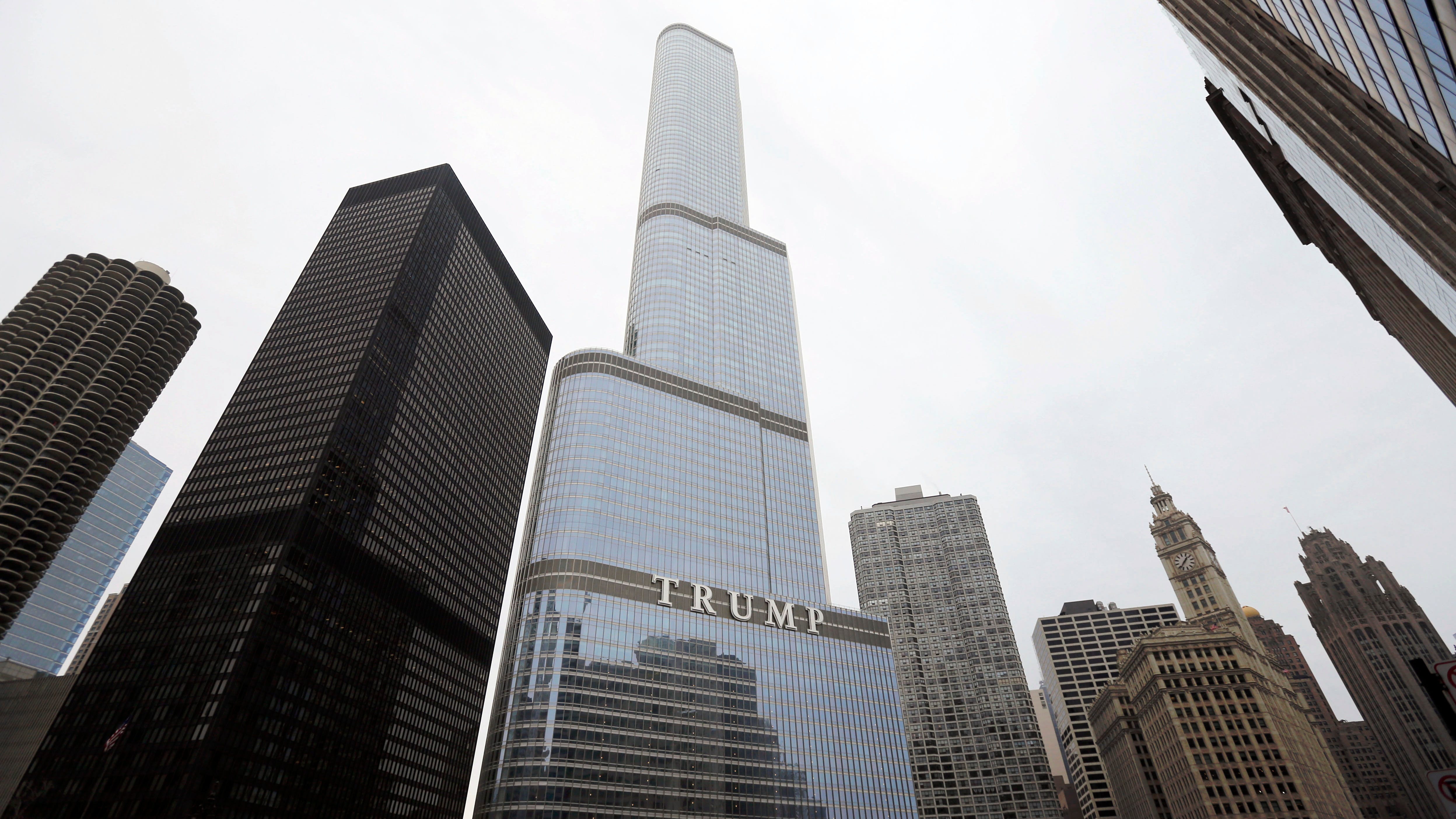 Agency: Trump is due $1M tax refund for Chicago skyscraper