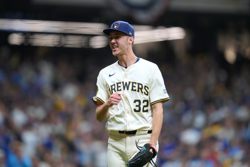 NLDS Cubs Brewers Baseball