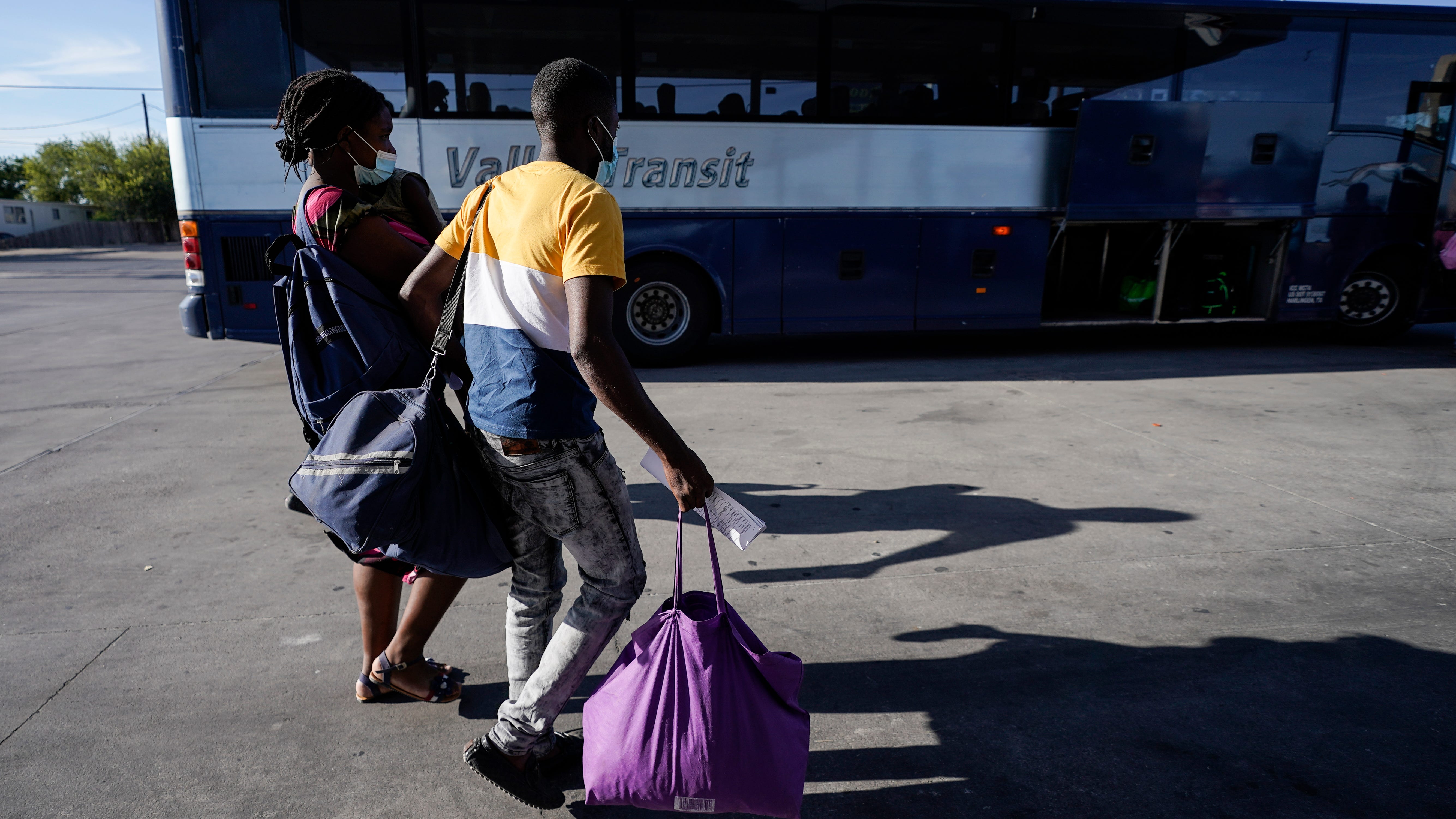 Dems consider new immigration plan for domestic policy bill