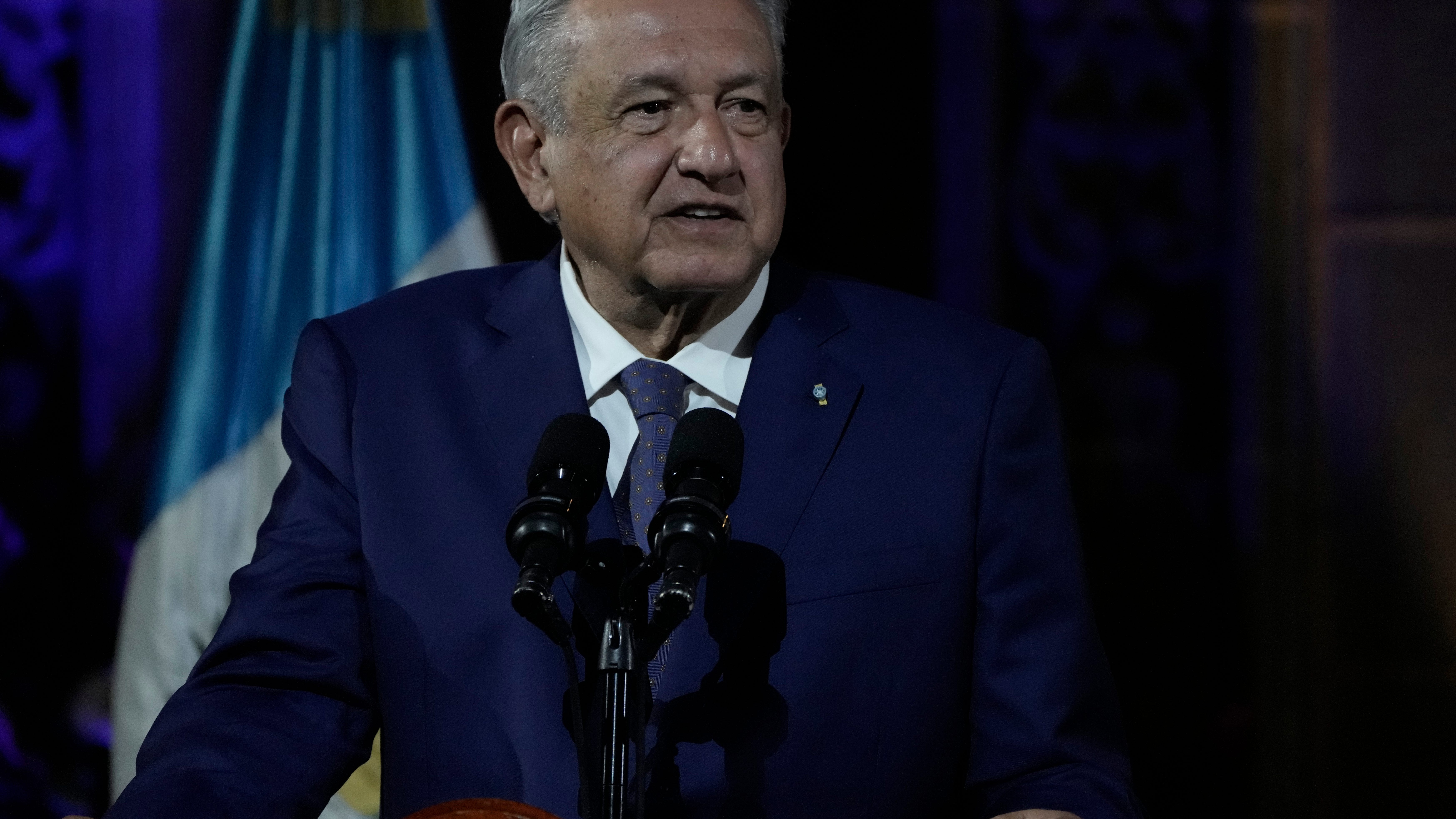 Mexican president slams US on tour of Central America
