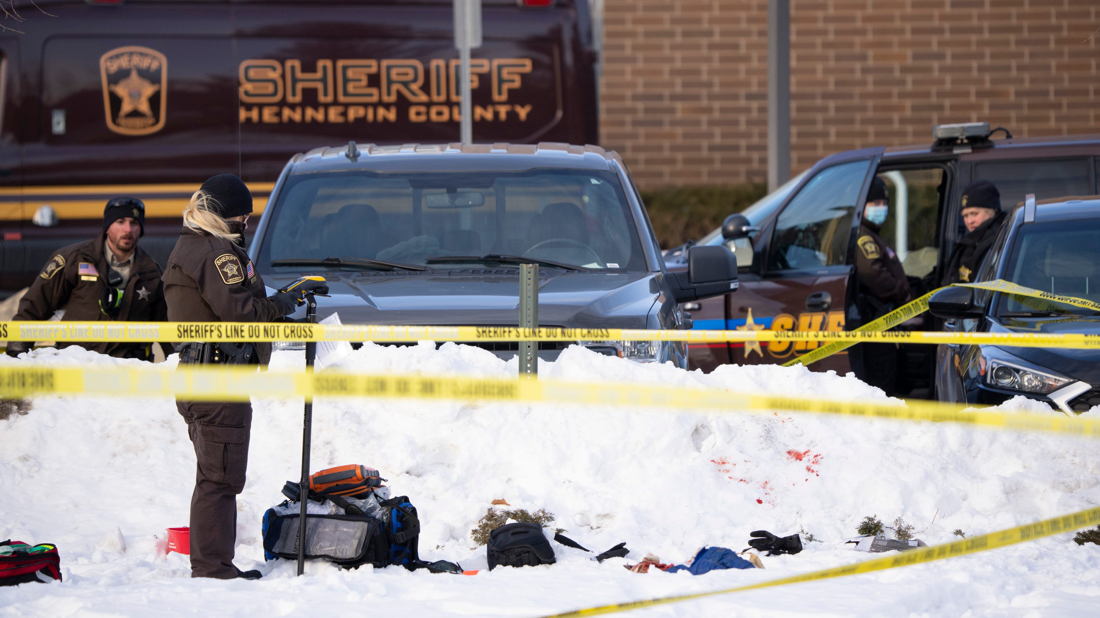 Police: 2 students shot, 1 fatally, outside Minnesota school