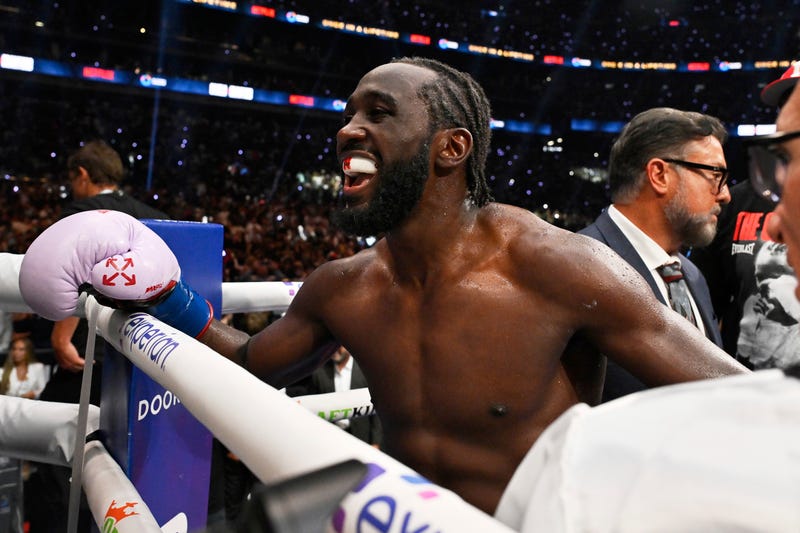 Alvarez Crawford Boxing