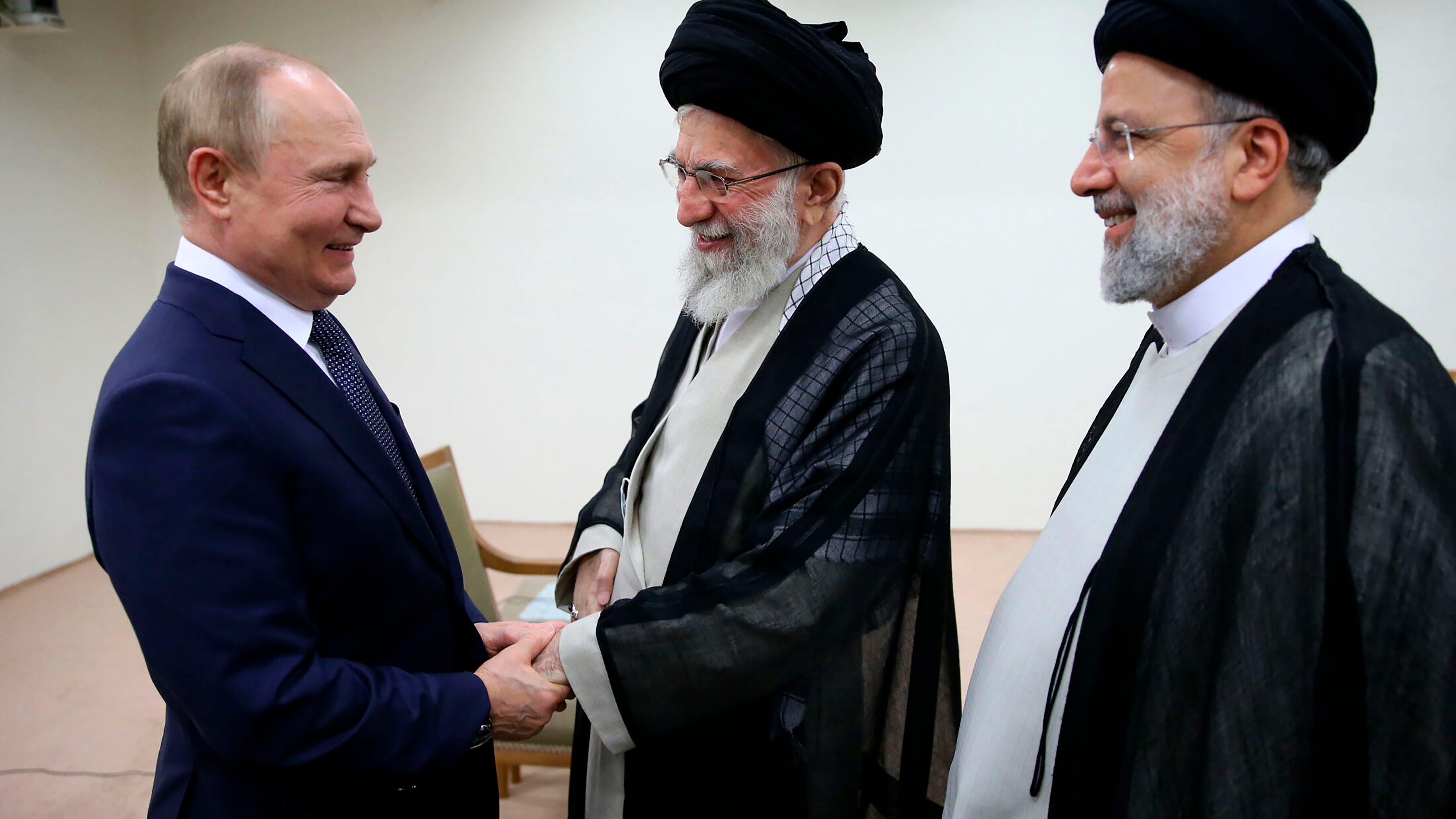 Putin holds talks in Tehran with leaders of Iran, Turkey