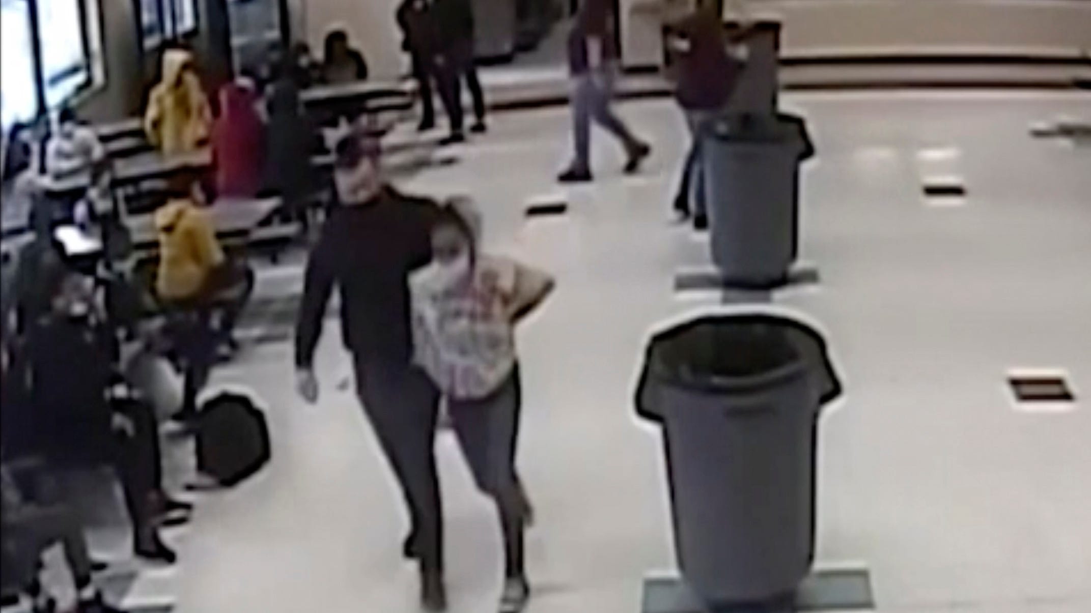 Wisconsin dad wants cop charged for restraint of daughter
