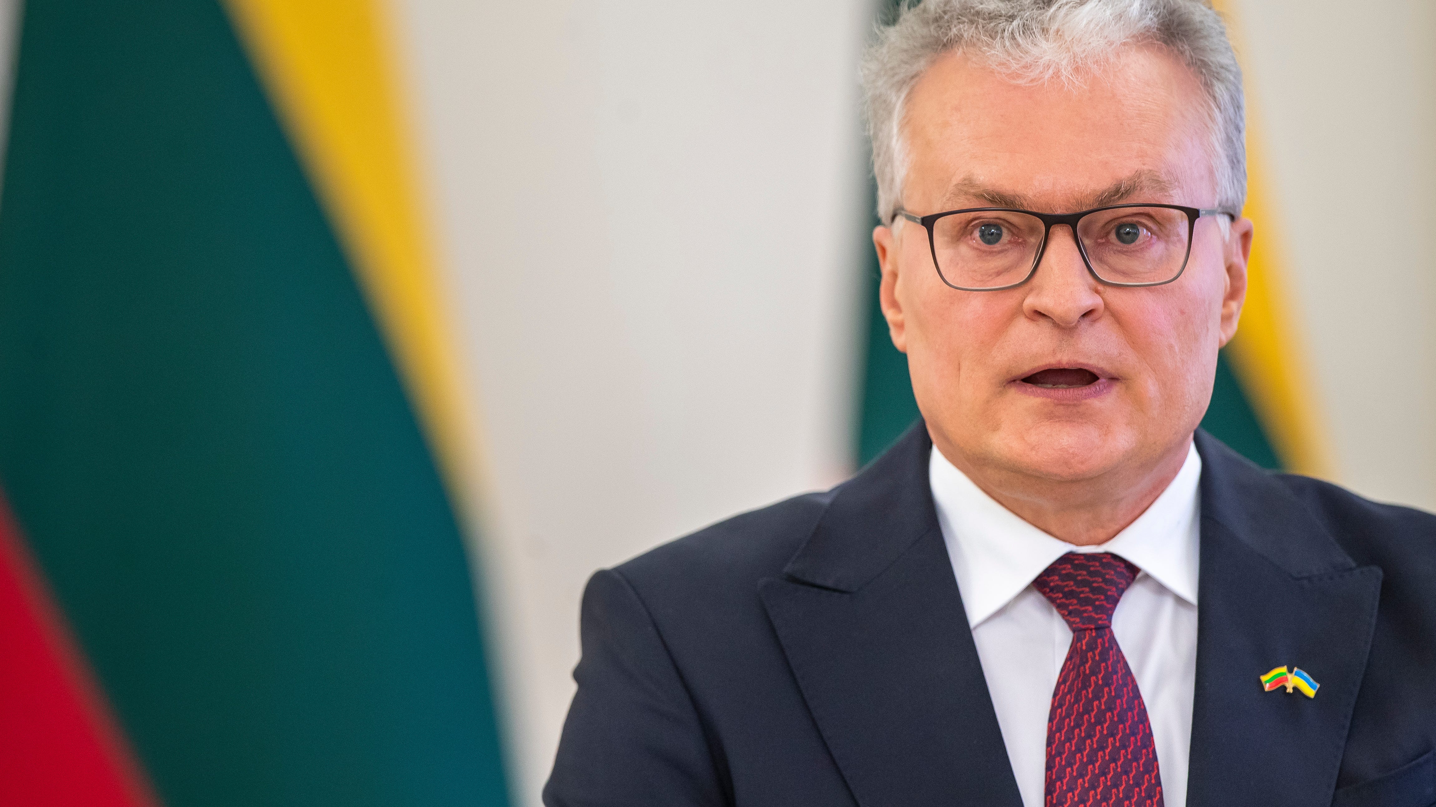 Lithuania cuts off Russian gas imports, urges EU to do same
