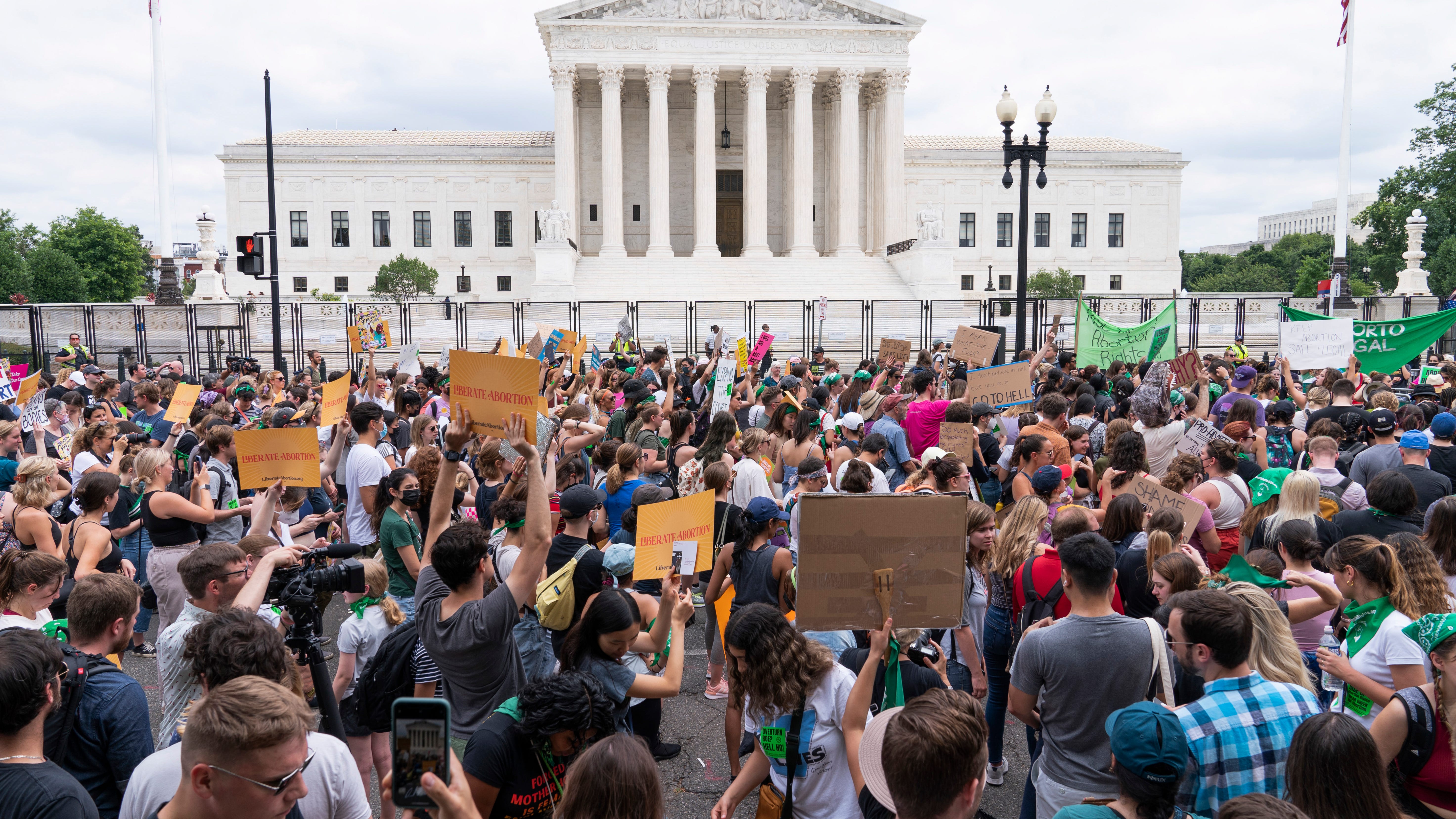 Supreme Court overturns Roe v. Wade; states can ban abortion