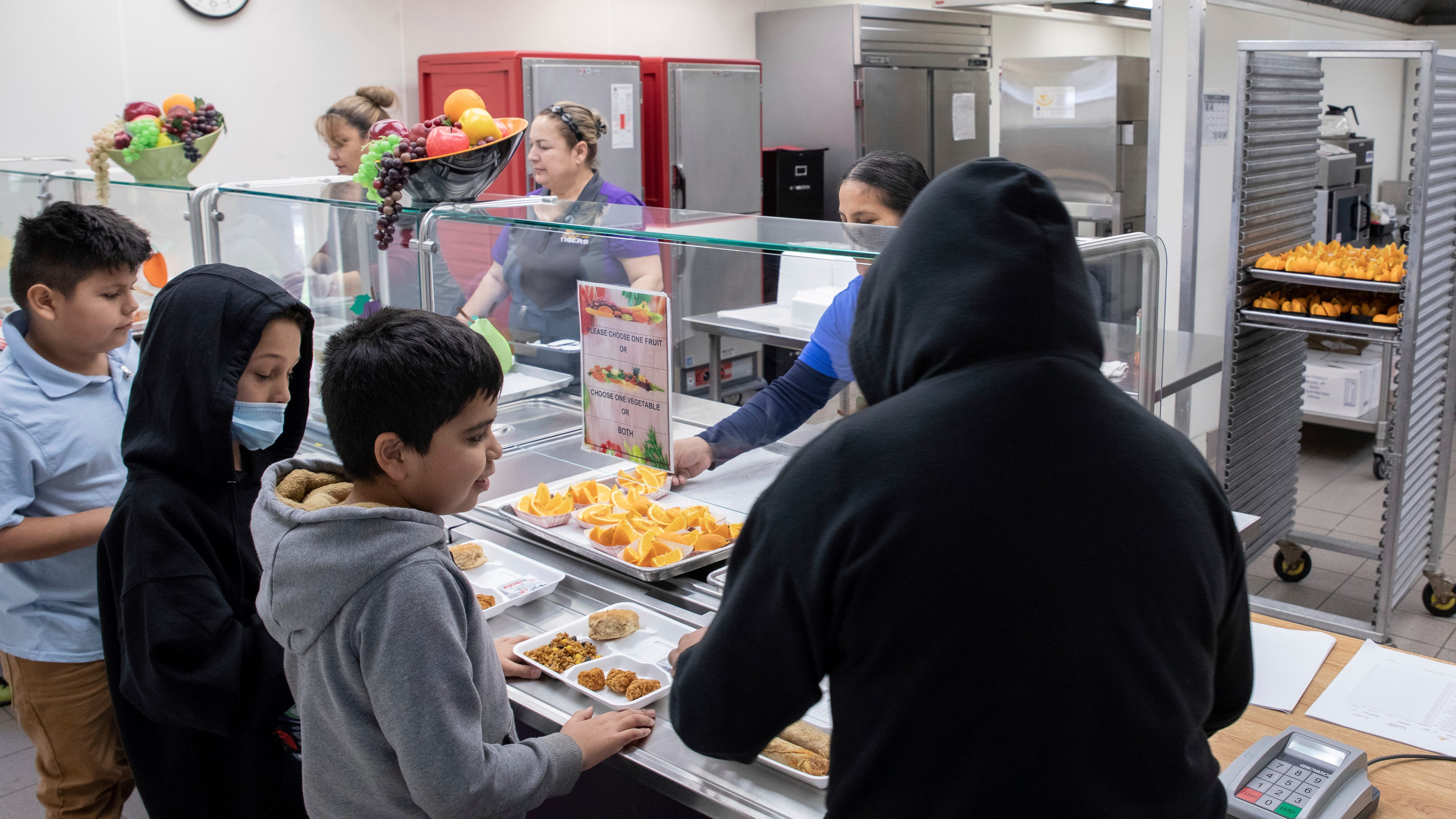 'It's hard to focus': Schools say American kids are hungry