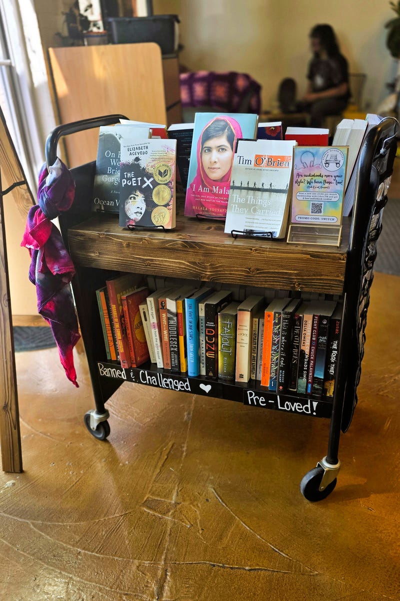 Books Independent Wave