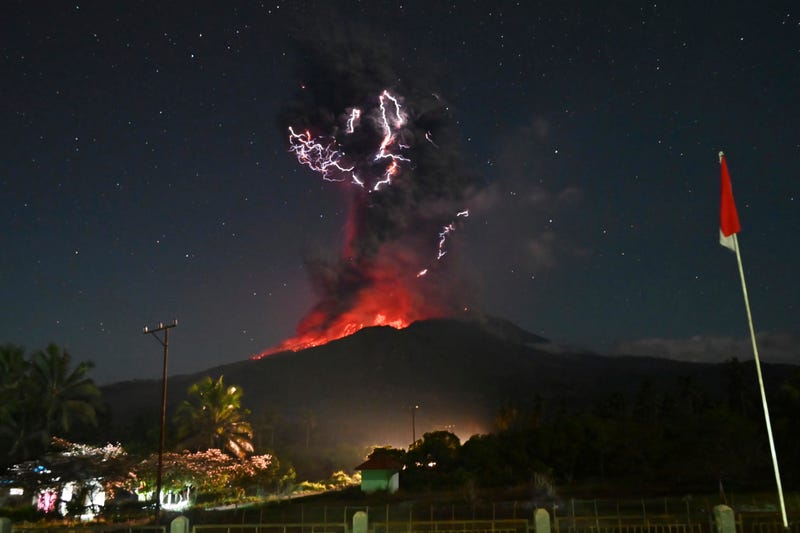 APTOPIX Indonesia Volcano