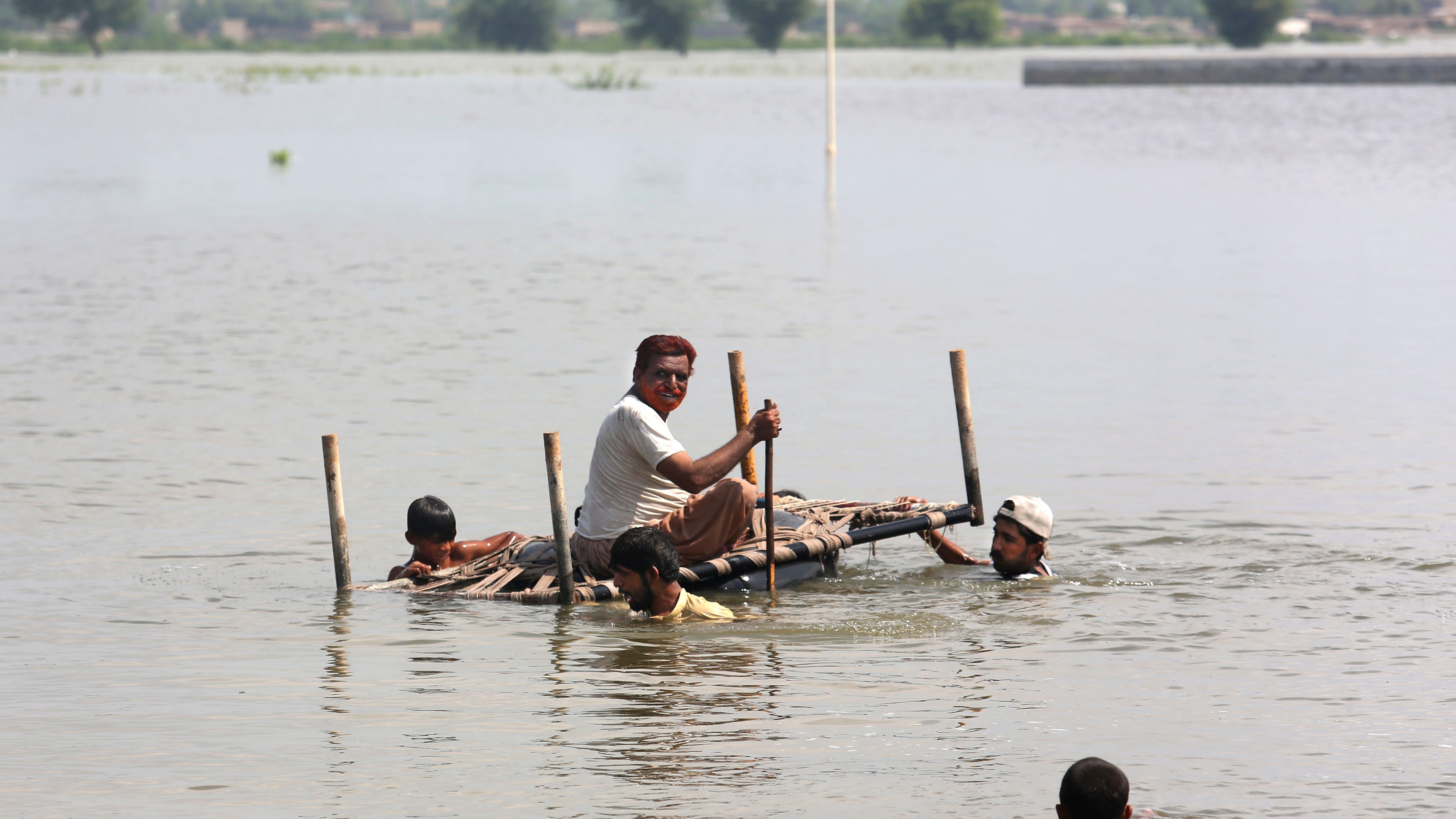 Pakistan appeals for more aid for 33M affected by flooding