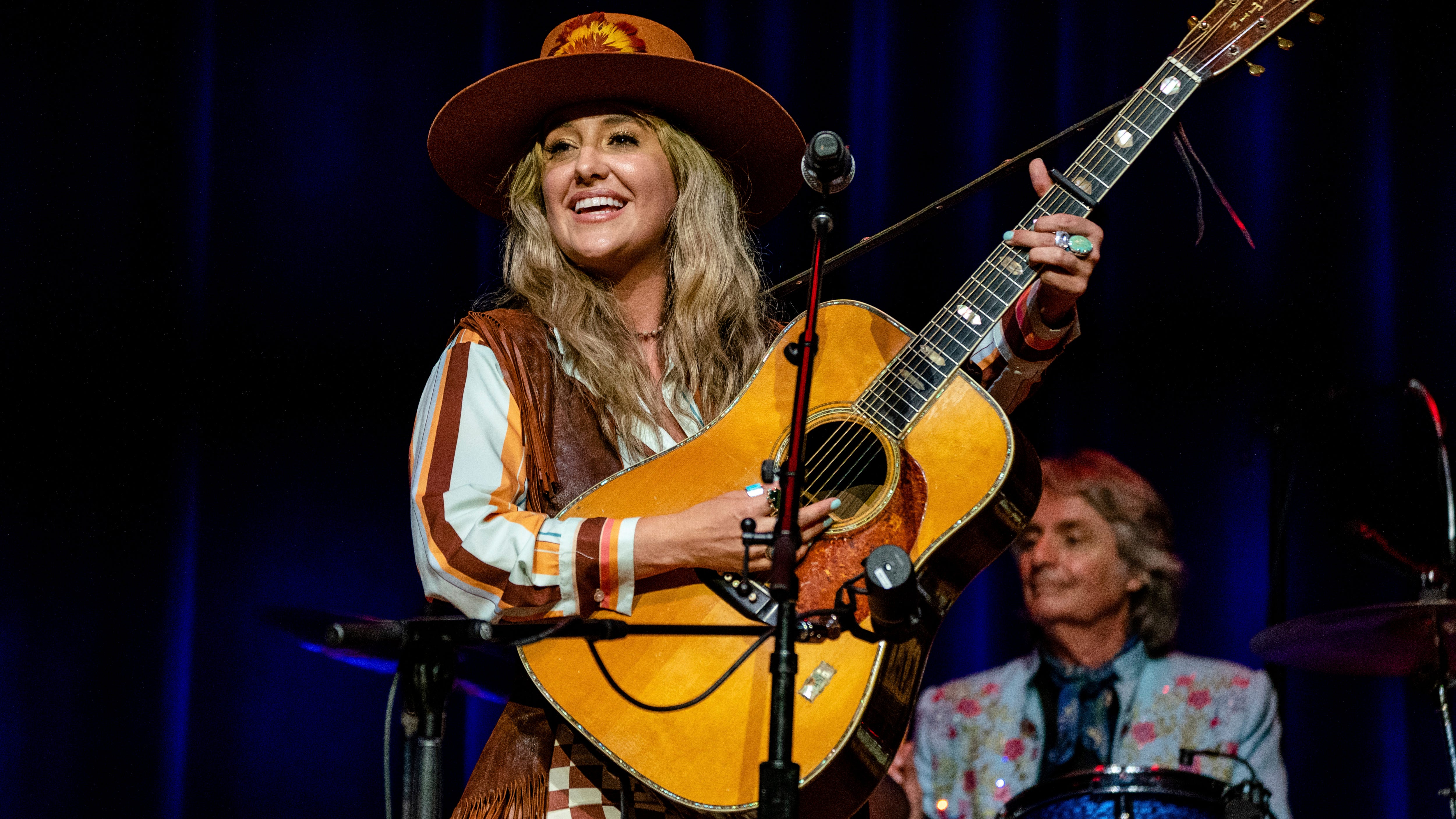 Lainey Wilson leads CMA Awards nominations in her 1st year