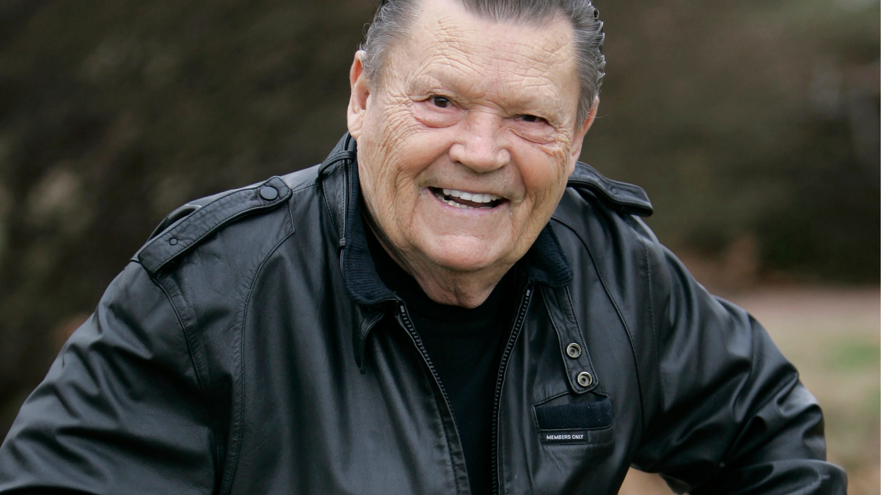 Grand Ole Opry country singer Stonewall Jackson dies at 89