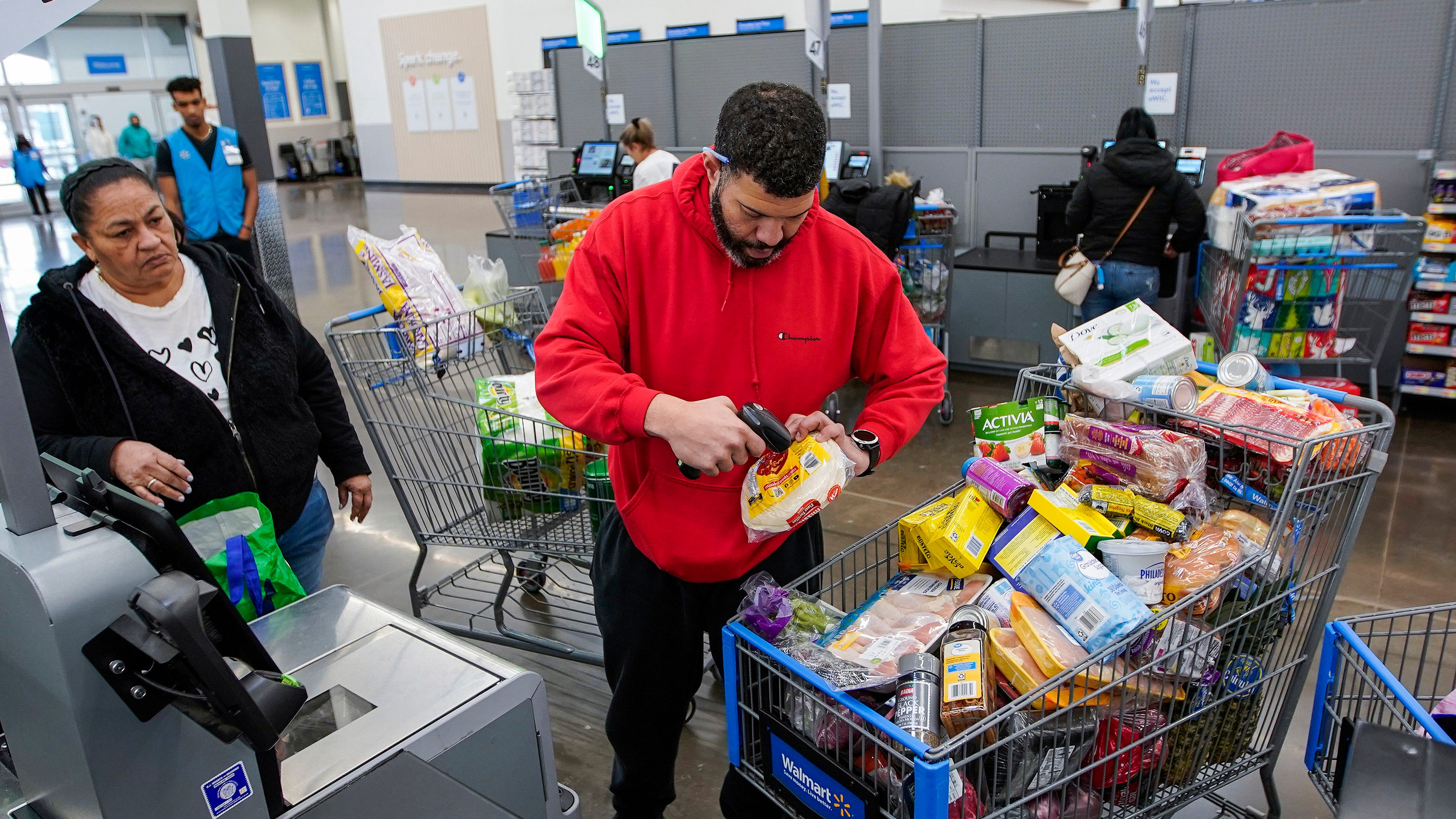 A measure of inflation that is closely tracked by the Federal Reserve increased in April