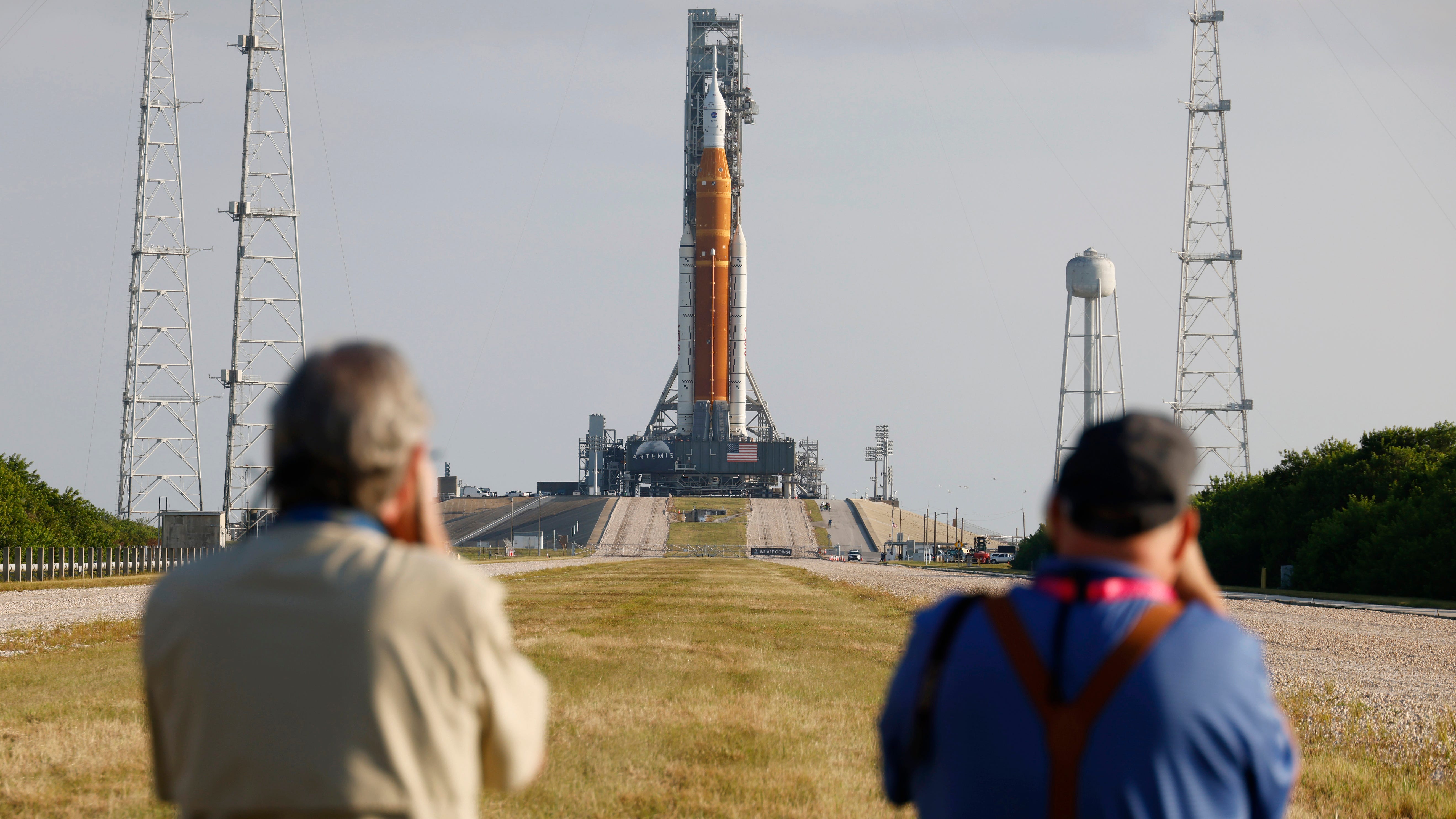 NASA's moon rocket moved to launch pad for 1st test flight