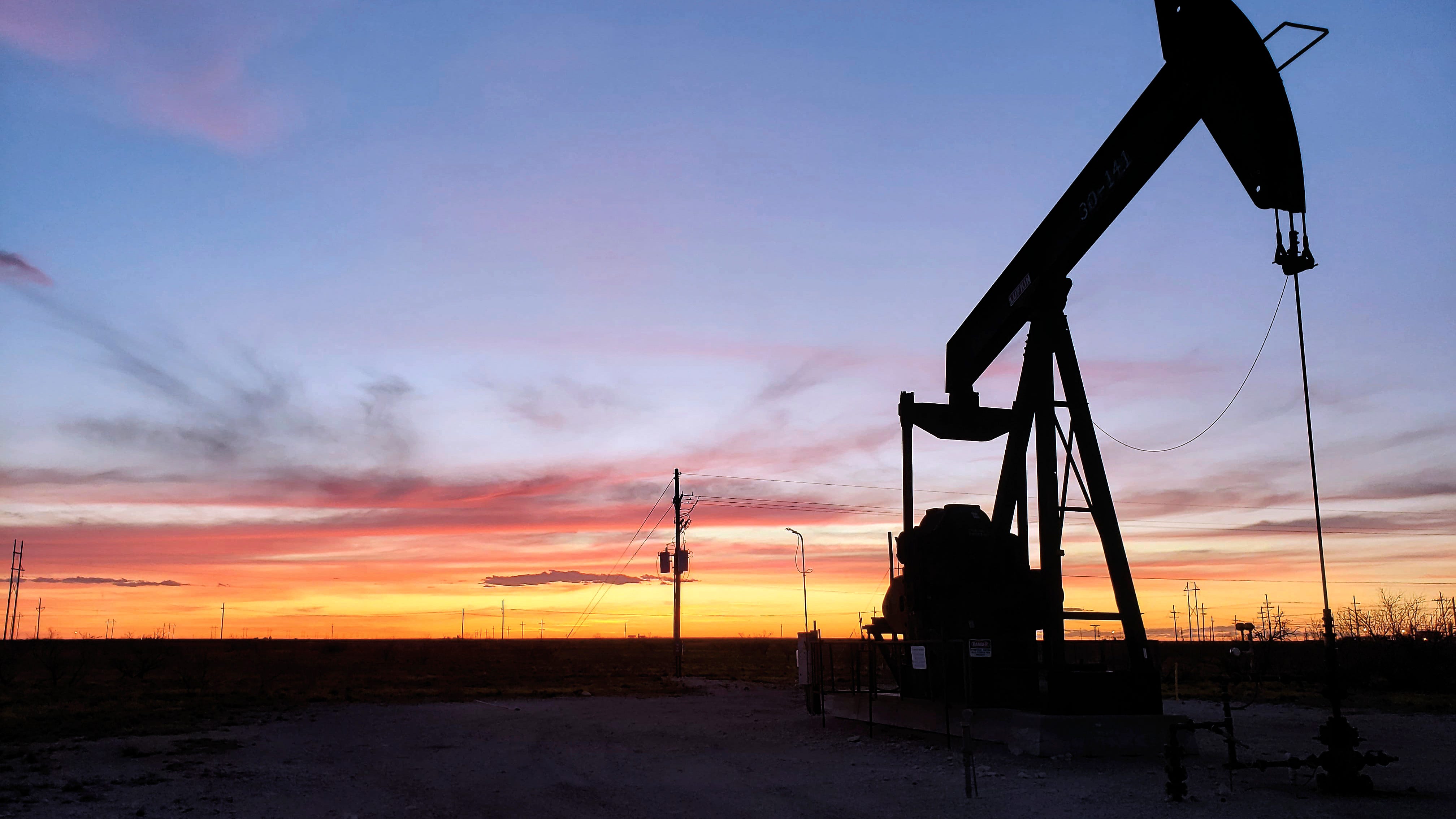US says oil, gas sales damage climate — but won't stop them