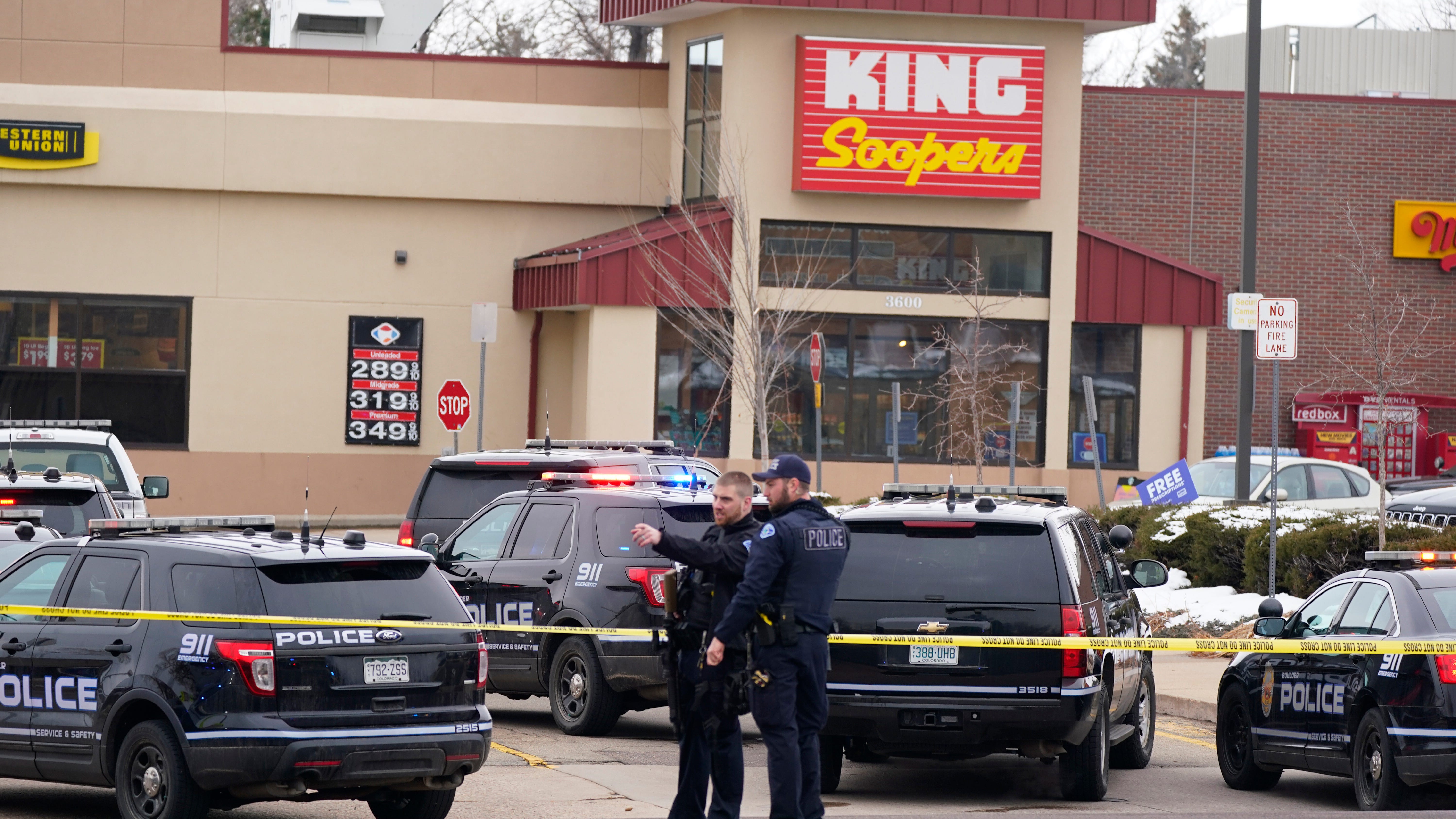 Police: 10 people killed in Colorado supermarket shooting 