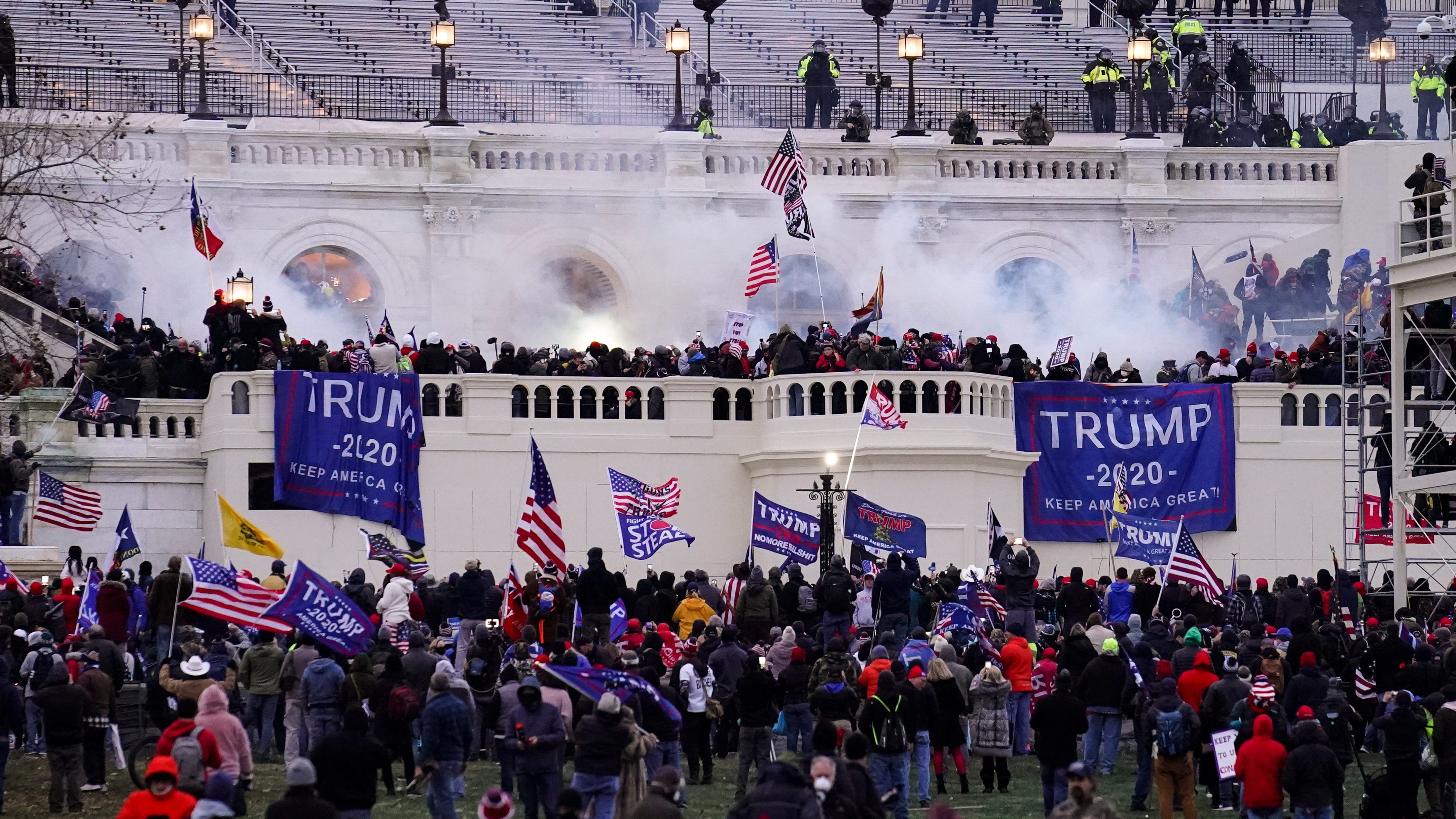 Ex-Virginia police officer pleads guilty to storming Capitol