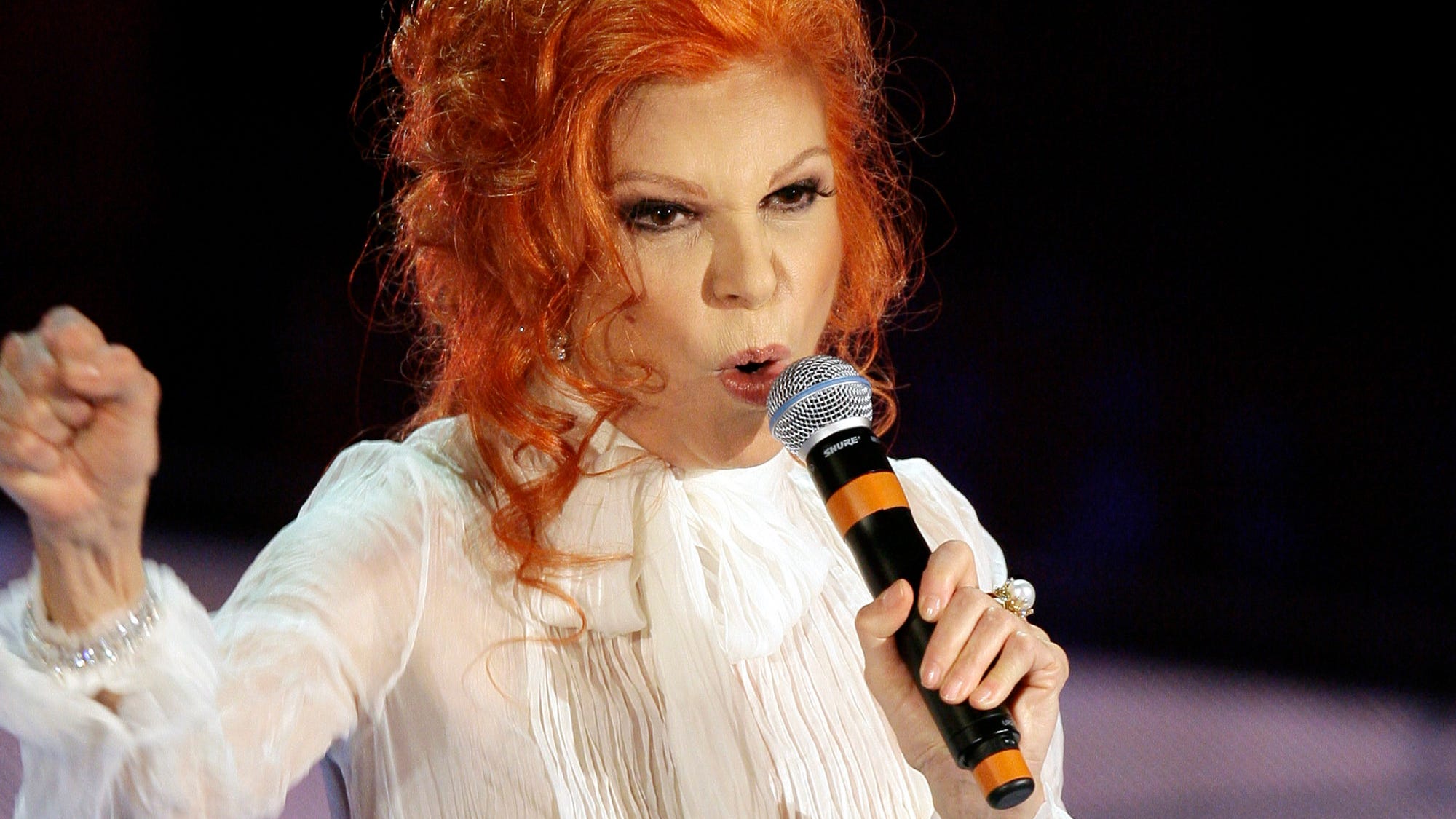 'Indominable': Milva, beloved Italian singer, dies at 81