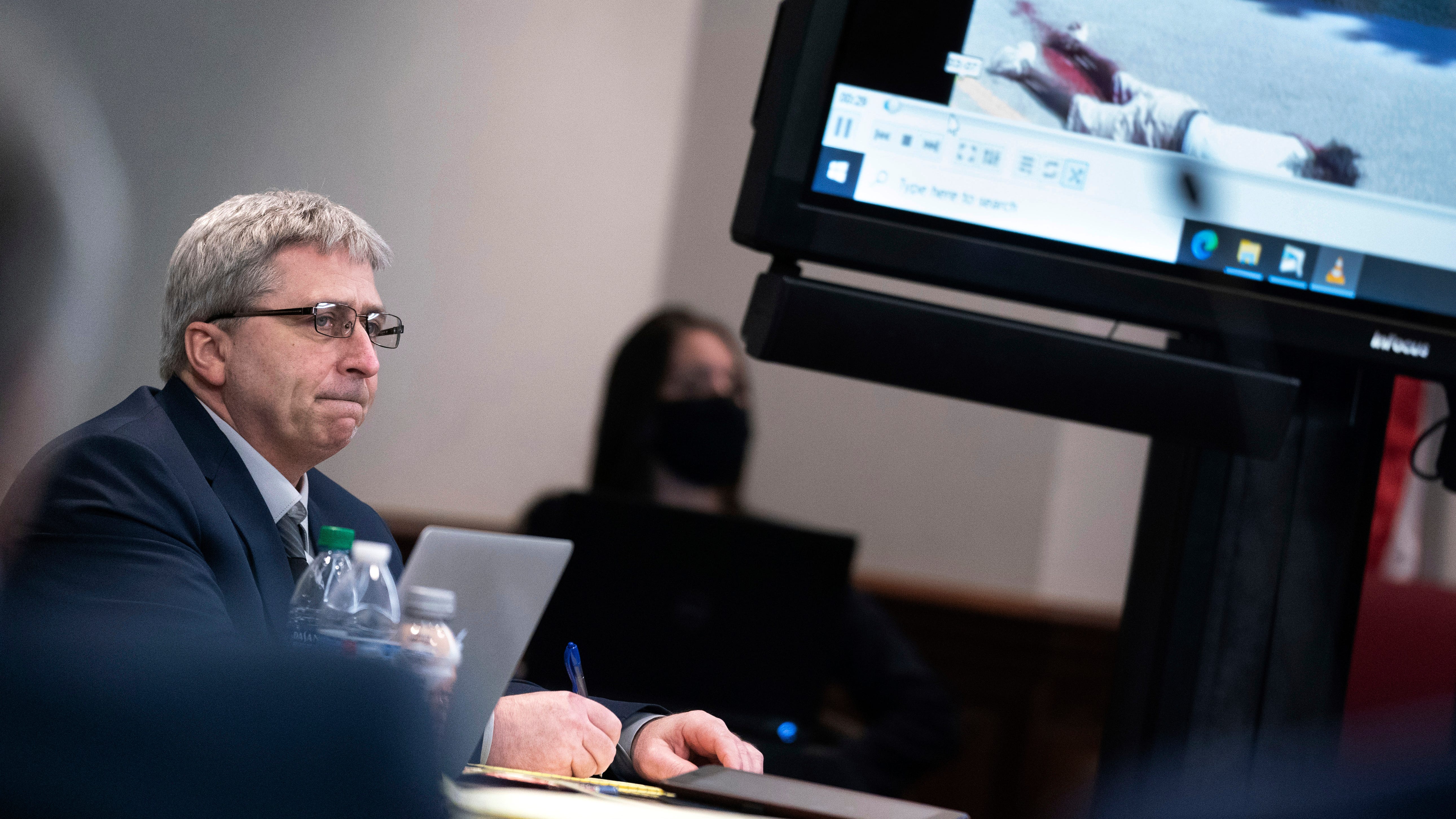 Arbery trial: Grim photos, police testimony dominate Week 1