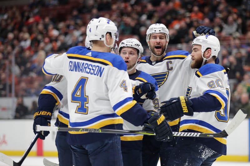 St. Louis Blues celebrate goal