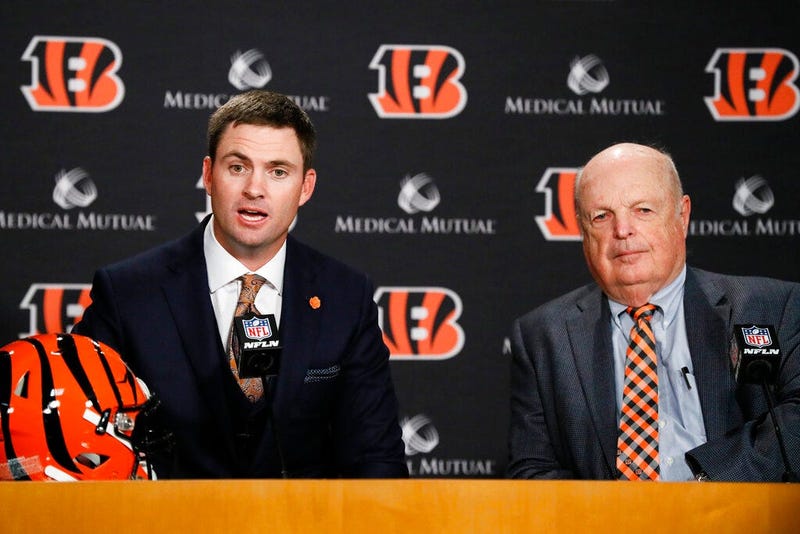 Cincinnati Bengals football head coach Zac Taylor, left, speaks alongside Bengals owner Mike Brown, right