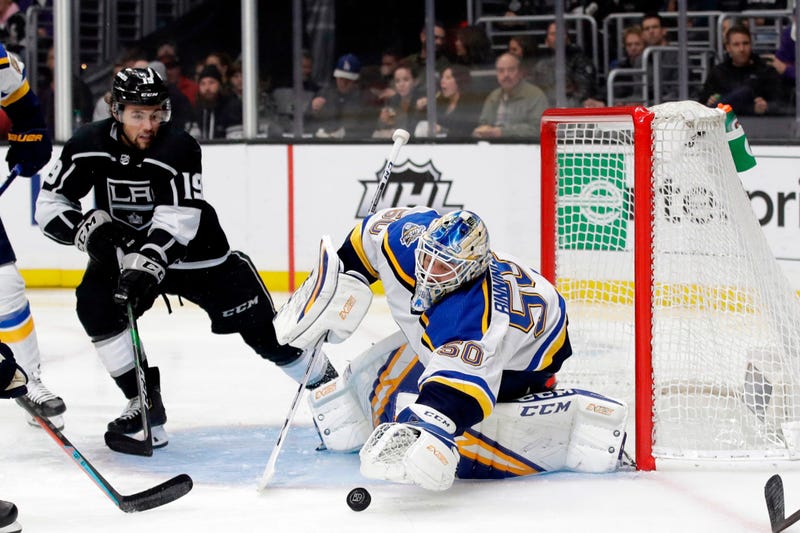 Blues beat Kings