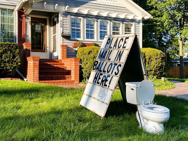 toilet political display