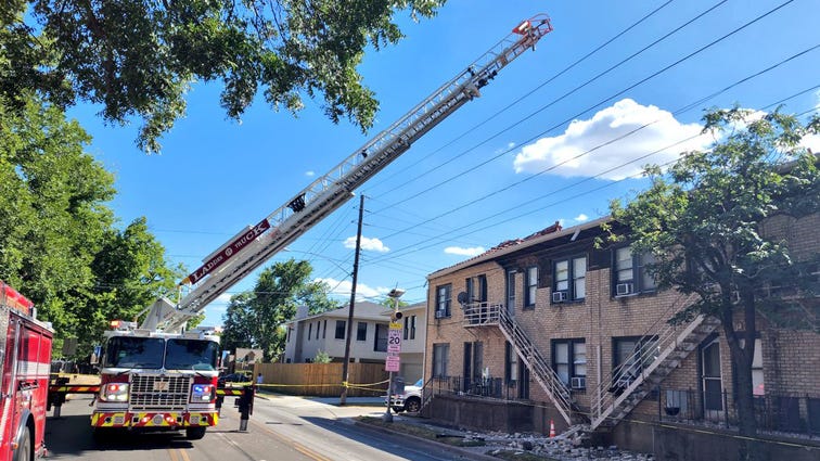 Lower Greenville Ave apartment building roof collapses