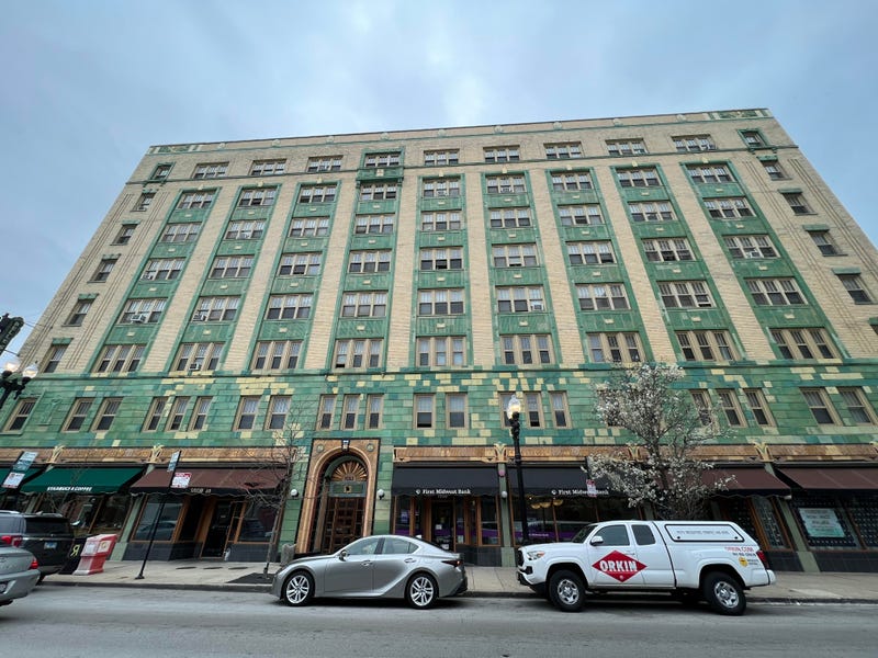 building where murder suicide occurred