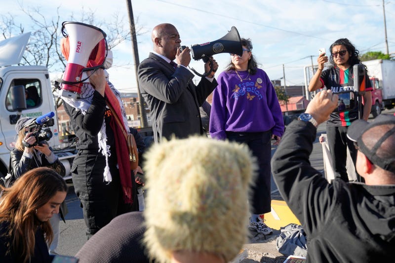 The mayor has been protesting the opening of the facility throughout this week, saying its operators did not get proper permits