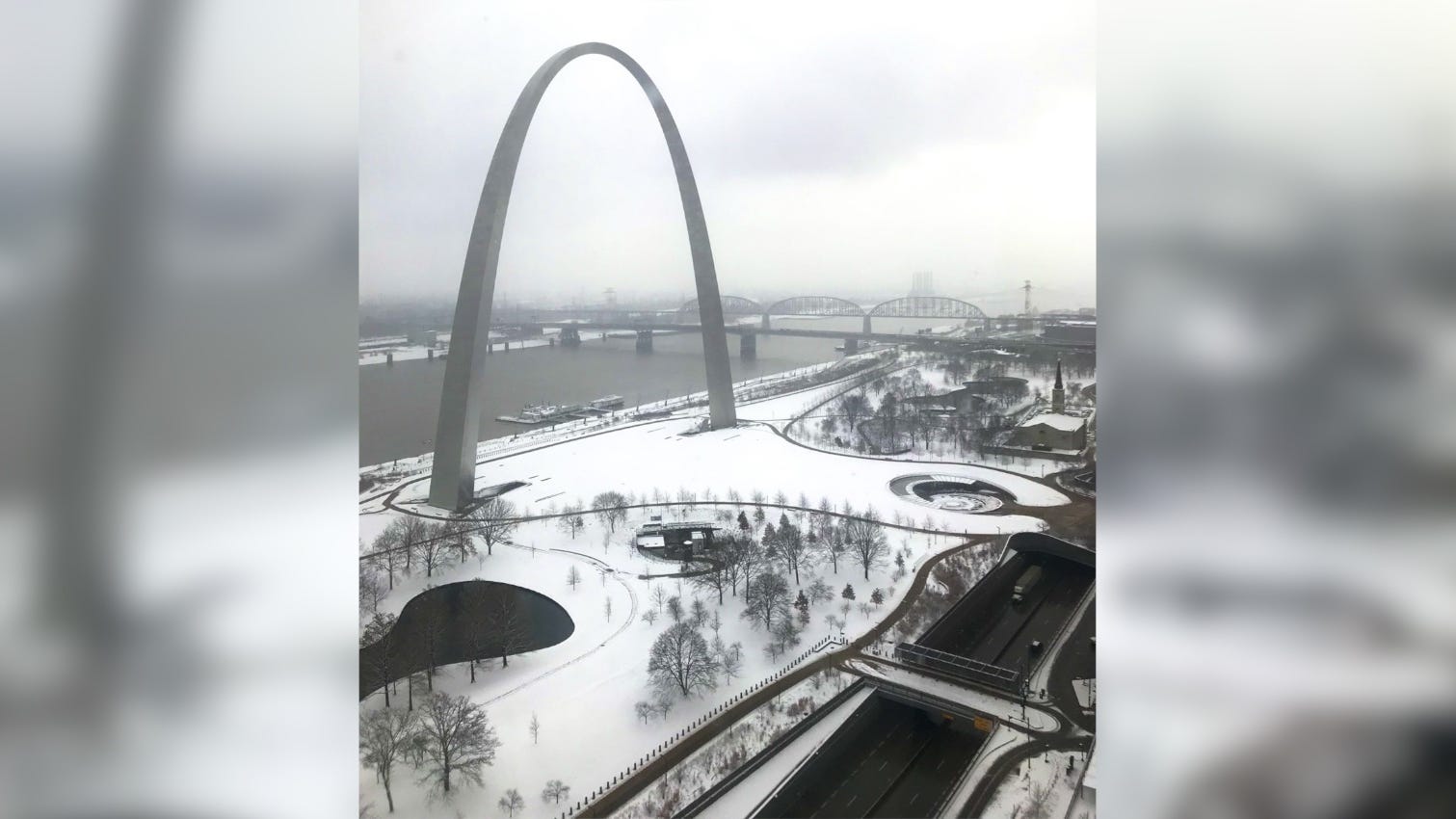 WATCH: 'Dave' skis down Gateway Arch steps covered in snow