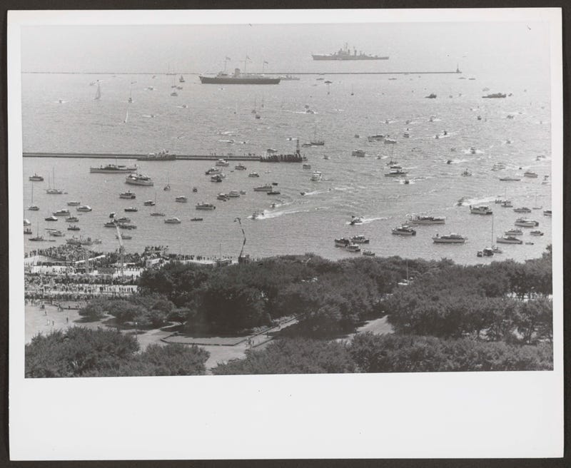 Dozens of boats in Lake Michigan as Queen Elizabeth II arrives in Chicago