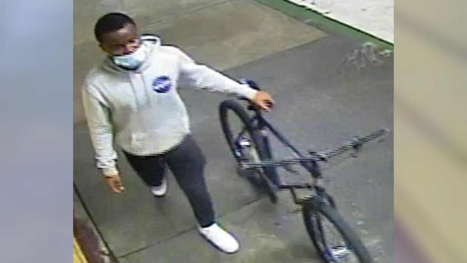 Man charged in rape, robbery of woman at gunpoint at SEPTA station