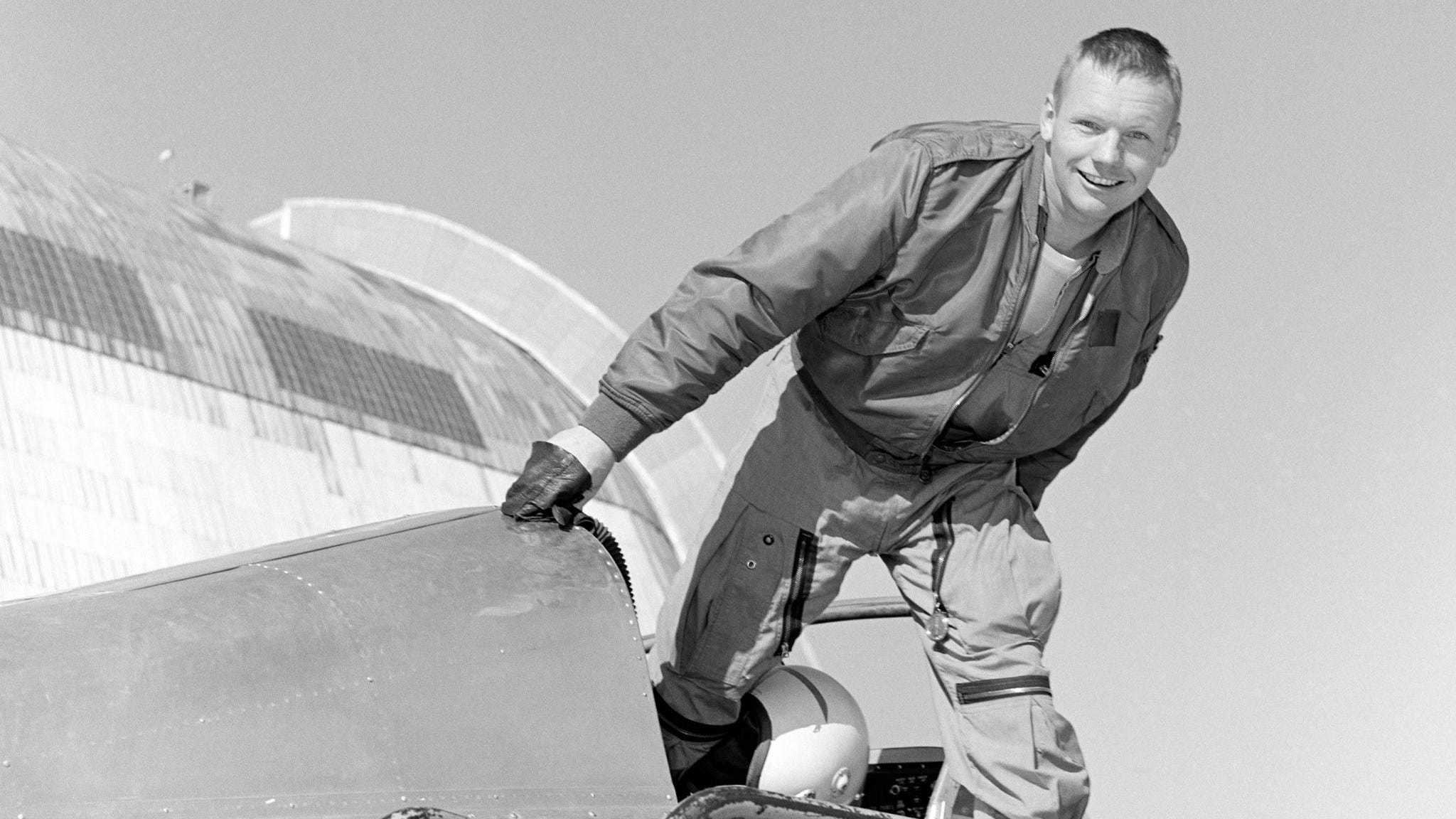 PHOTO GALLERY: Coolest astronauts who are also veterans