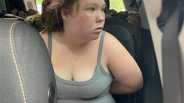 Babysitter steals mom's car, puts 2 kids inside, drives them 1,000 miles and abandons them