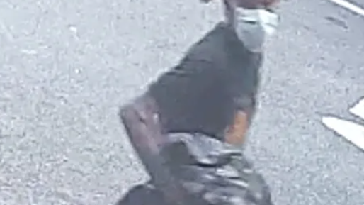 Man beaten, robbed of backpack with $100K by trio in the Bronx